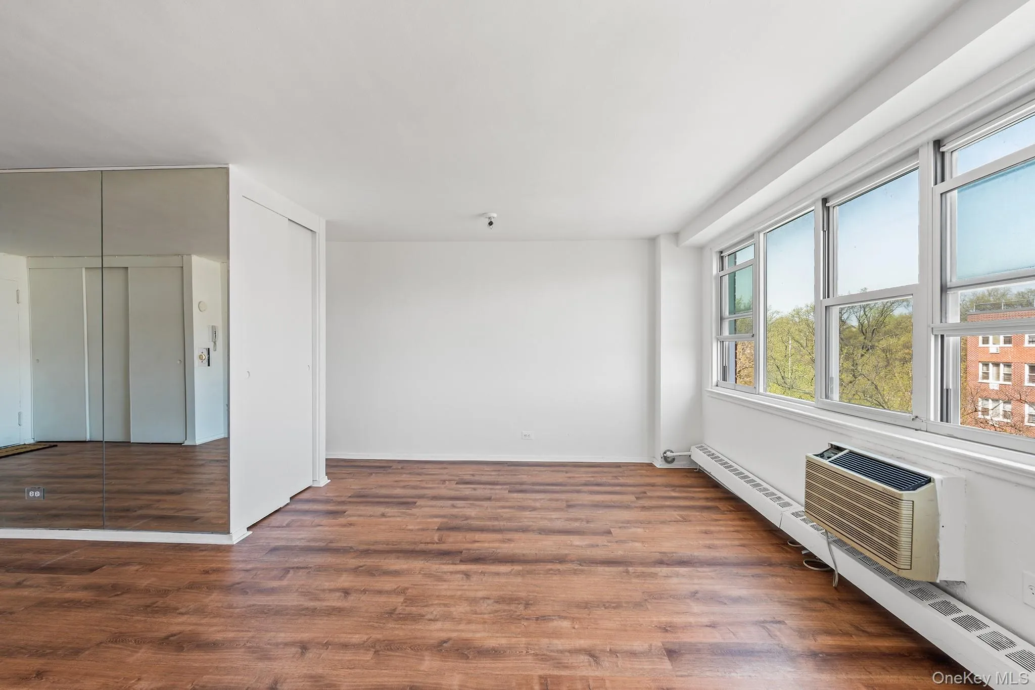 16420 Highland Avenue, New York, NY, 2 Rooms Rooms,1 BathroomBathrooms,Residential,For Rent,Highland,0,984825 16420 Highland Avenue, New York, NY, 2 Rooms Rooms,1 BathroomBathrooms,Residential,For Rent,Highland,0,984825