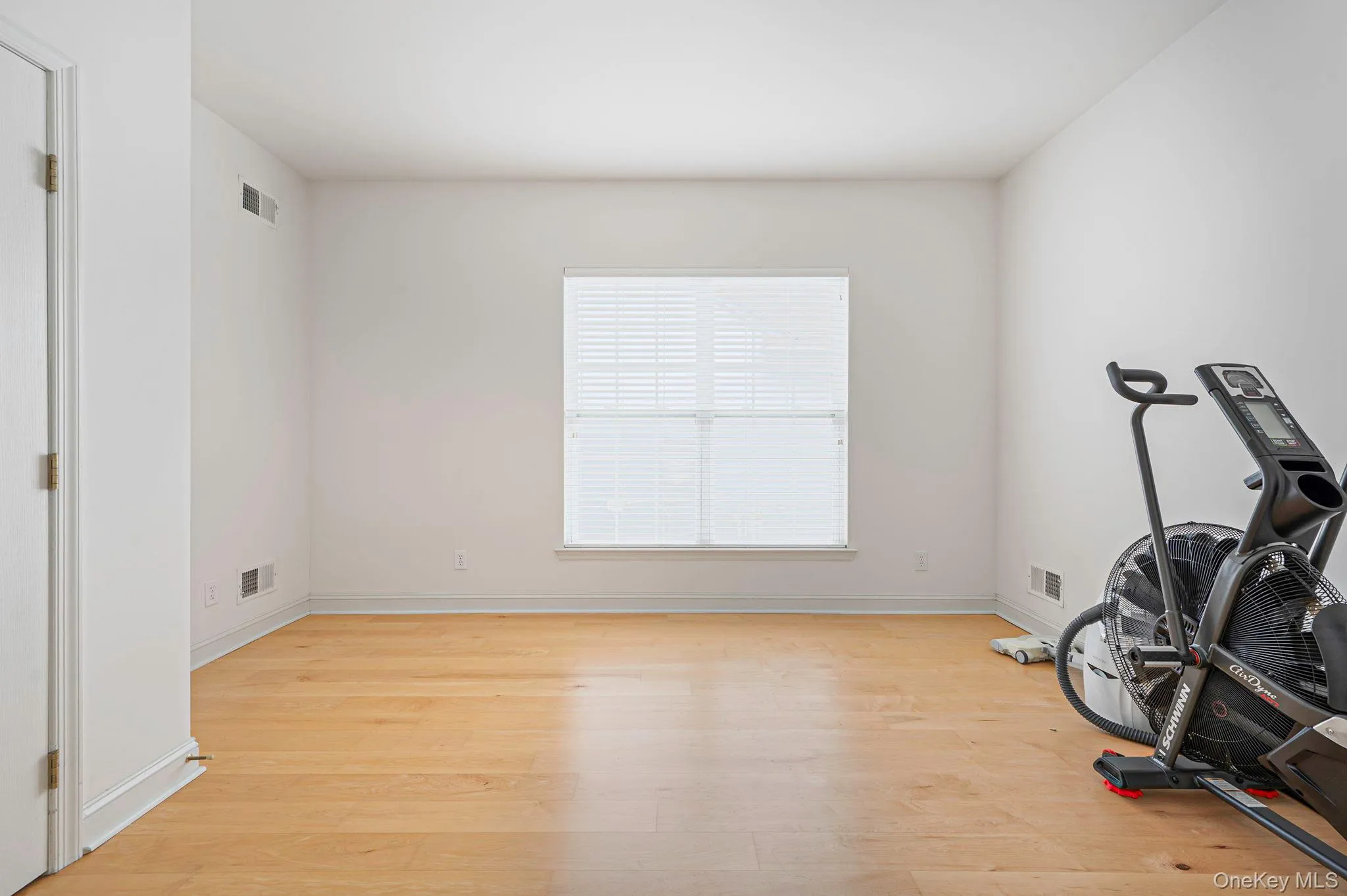 16 Oakhurst Court, Brookhaven, NY, 2 Bedrooms Bedrooms, 6 Rooms Rooms,2 BathroomsBathrooms,Residential,For Rent,Oakhurst,0,984832 16 Oakhurst Court, Brookhaven, NY, 2 Bedrooms Bedrooms, 6 Rooms Rooms,2 BathroomsBathrooms,Residential,For Rent,Oakhurst,0,984832