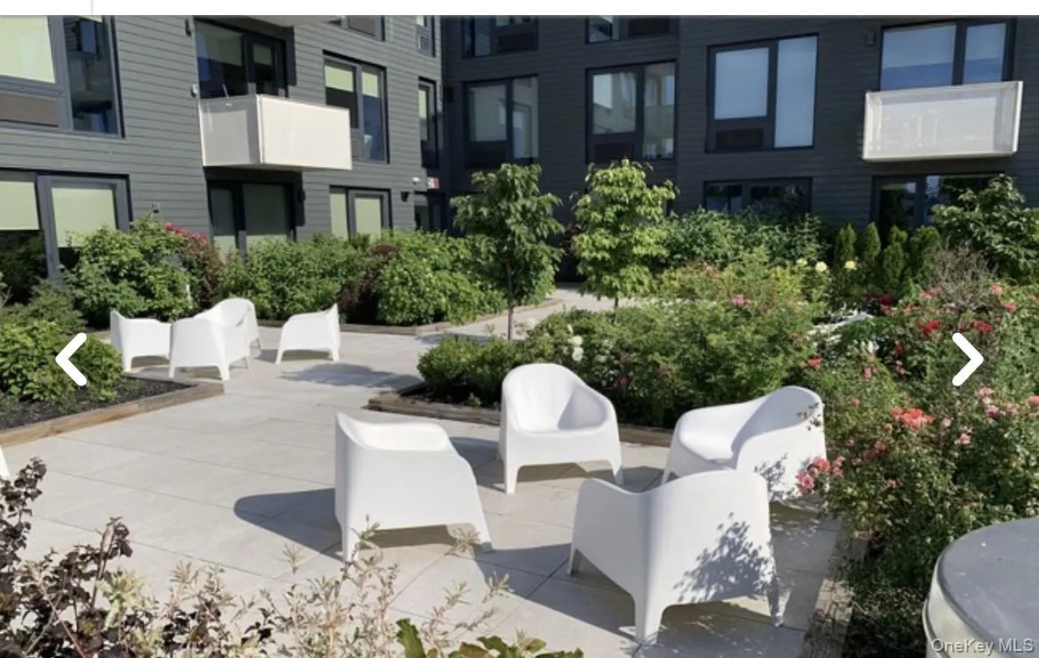 49 Central Avenue, Hempstead, NY, 1 Bedroom Bedrooms, 3 Rooms Rooms,1 BathroomBathrooms,Residential Lease,For Rent,Central,0,984851 49 Central Avenue, Hempstead, NY, 1 Bedroom Bedrooms, 3 Rooms Rooms,1 BathroomBathrooms,Residential Lease,For Rent,Central,0,984851