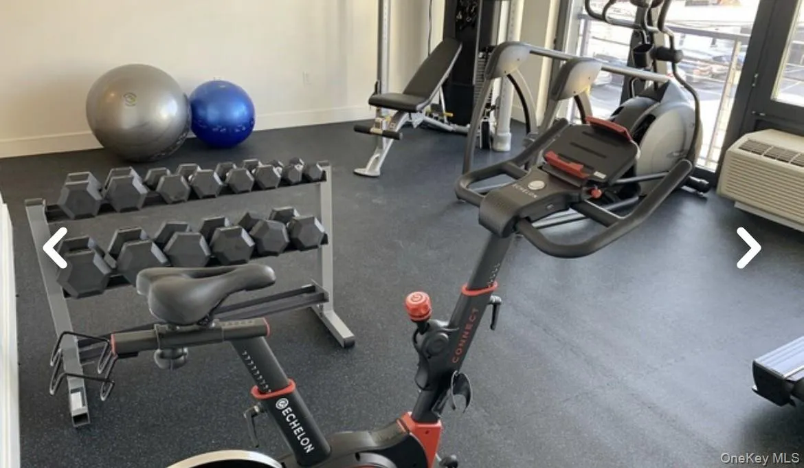 49 Central Avenue, Hempstead, NY, 1 Bedroom Bedrooms, 3 Rooms Rooms,1 BathroomBathrooms,Residential Lease,For Rent,Central,0,984851 49 Central Avenue, Hempstead, NY, 1 Bedroom Bedrooms, 3 Rooms Rooms,1 BathroomBathrooms,Residential Lease,For Rent,Central,0,984851