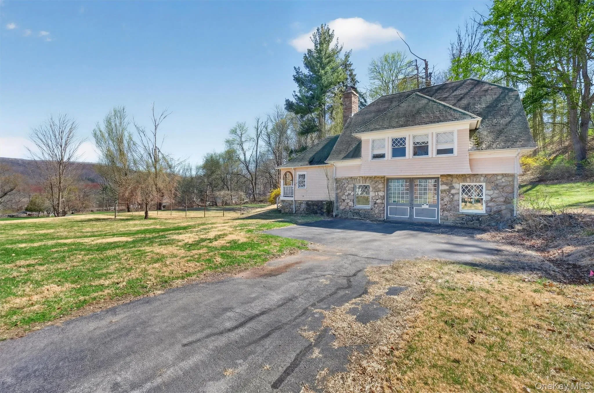 Carriage House Carriage House