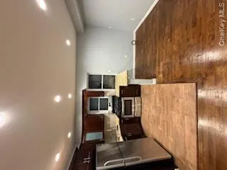 17724 106th Avenue, New York, NY, 3 Bedrooms Bedrooms, 5 Rooms Rooms,1 BathroomBathrooms,Residential Lease,For Rent,106th,0,984863 17724 106th Avenue, New York, NY, 3 Bedrooms Bedrooms, 5 Rooms Rooms,1 BathroomBathrooms,Residential Lease,For Rent,106th,0,984863