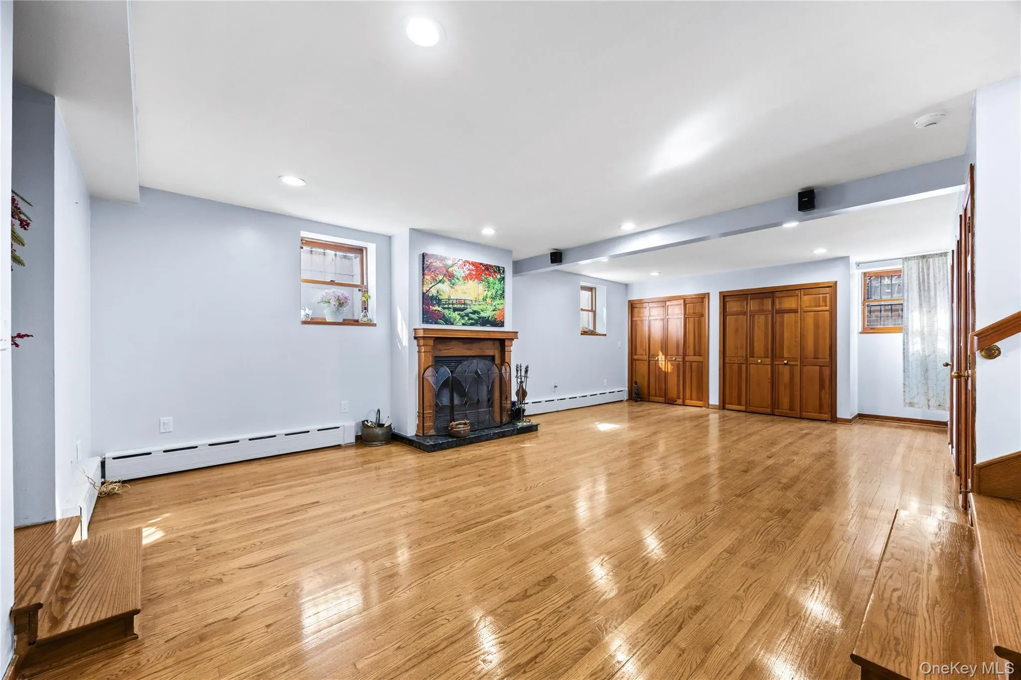 45-76 Browvale Lane, New York, NY, 3 Bedrooms Bedrooms, 8 Rooms Rooms,3 BathroomsBathrooms,Residential Lease,For Rent,Browvale,0,984868 45-76 Browvale Lane, New York, NY, 3 Bedrooms Bedrooms, 8 Rooms Rooms,3 BathroomsBathrooms,Residential Lease,For Rent,Browvale,0,984868