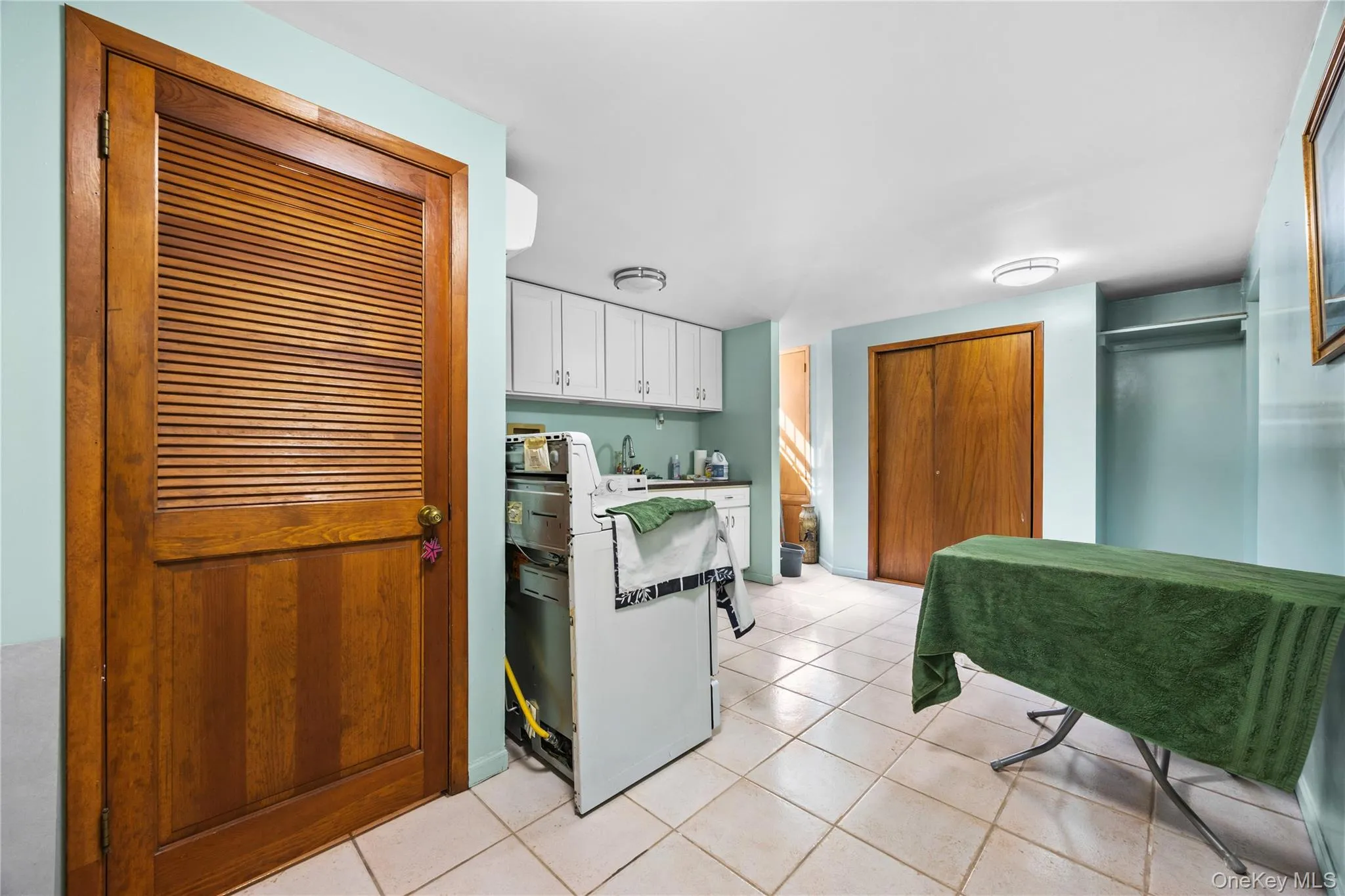 45-76 Browvale Lane, New York, NY, 3 Bedrooms Bedrooms, 8 Rooms Rooms,3 BathroomsBathrooms,Residential Lease,For Rent,Browvale,0,984868 45-76 Browvale Lane, New York, NY, 3 Bedrooms Bedrooms, 8 Rooms Rooms,3 BathroomsBathrooms,Residential Lease,For Rent,Browvale,0,984868