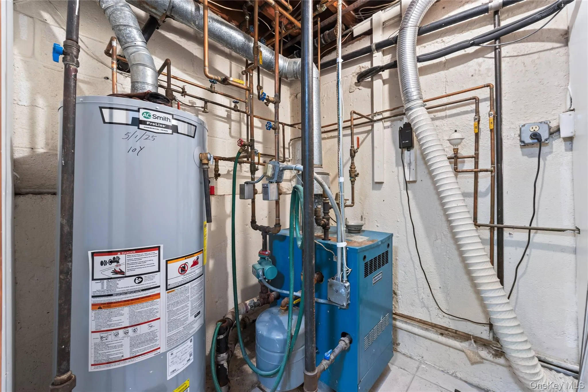 45-76 Browvale Lane, New York, NY, 3 Bedrooms Bedrooms, 8 Rooms Rooms,3 BathroomsBathrooms,Residential Lease,For Rent,Browvale,0,984868 45-76 Browvale Lane, New York, NY, 3 Bedrooms Bedrooms, 8 Rooms Rooms,3 BathroomsBathrooms,Residential Lease,For Rent,Browvale,0,984868