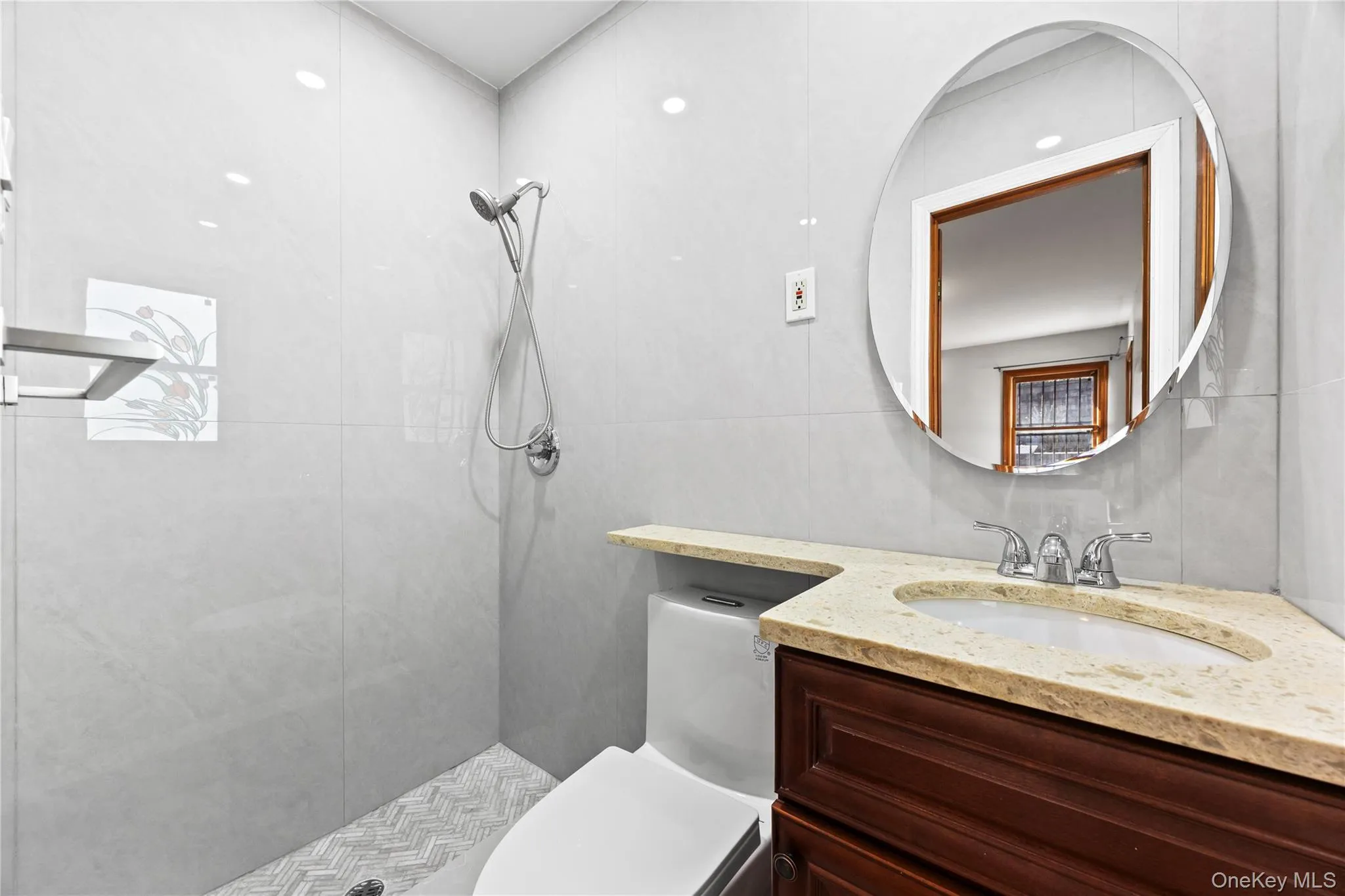 45-76 Browvale Lane, New York, NY, 3 Bedrooms Bedrooms, 8 Rooms Rooms,3 BathroomsBathrooms,Residential Lease,For Rent,Browvale,0,984868 45-76 Browvale Lane, New York, NY, 3 Bedrooms Bedrooms, 8 Rooms Rooms,3 BathroomsBathrooms,Residential Lease,For Rent,Browvale,0,984868