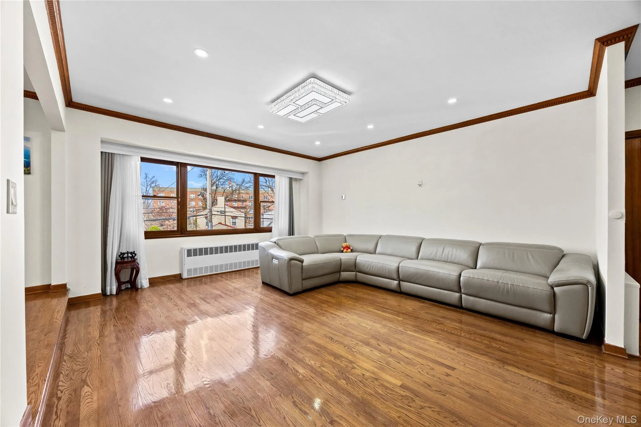 45-76 Browvale Lane, New York, NY, 3 Bedrooms Bedrooms, 8 Rooms Rooms,3 BathroomsBathrooms,Residential Lease,For Rent,Browvale,0,984868 45-76 Browvale Lane, New York, NY, 3 Bedrooms Bedrooms, 8 Rooms Rooms,3 BathroomsBathrooms,Residential Lease,For Rent,Browvale,0,984868