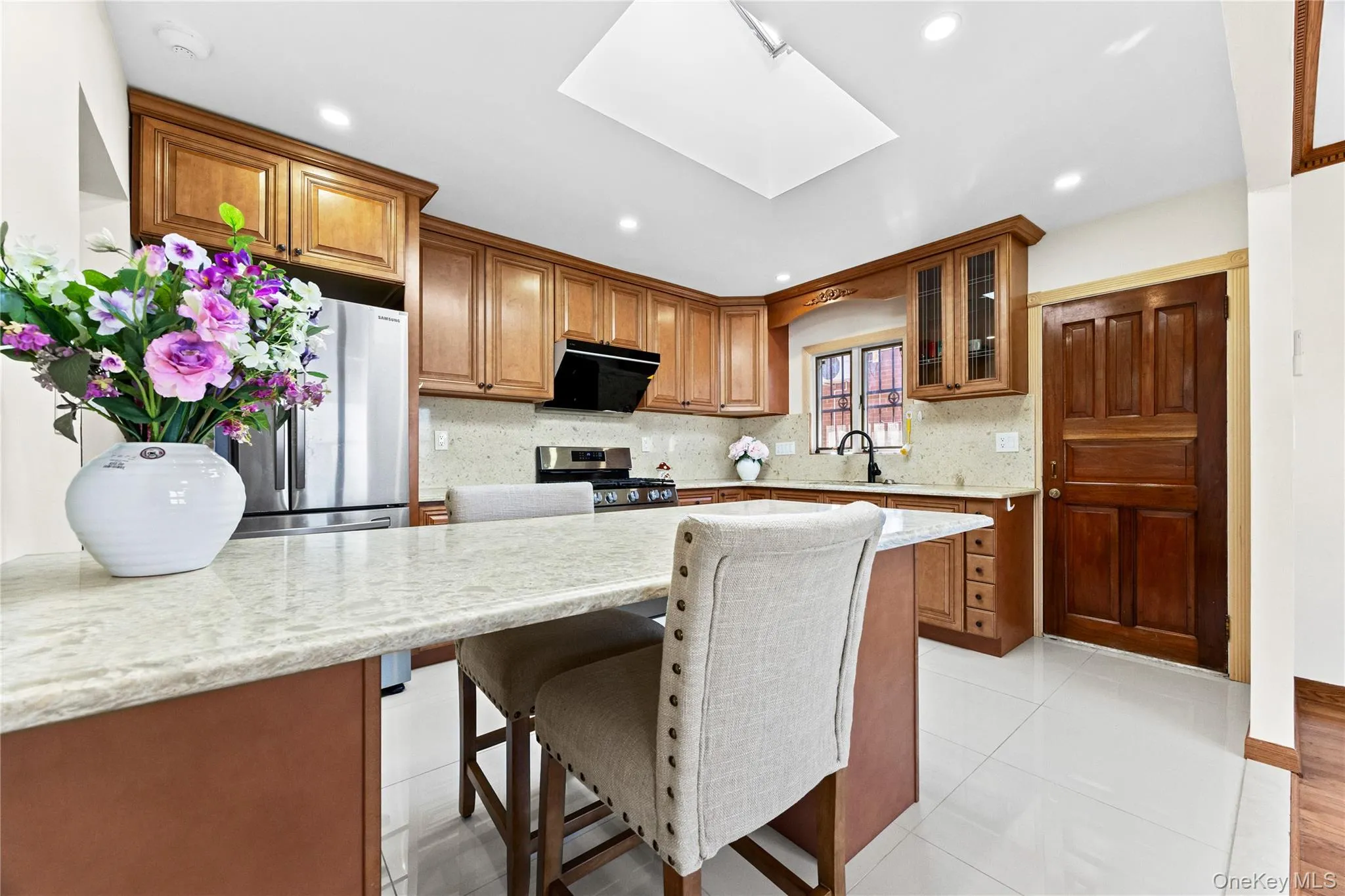 45-76 Browvale Lane, New York, NY, 3 Bedrooms Bedrooms, 8 Rooms Rooms,3 BathroomsBathrooms,Residential Lease,For Rent,Browvale,0,984868 45-76 Browvale Lane, New York, NY, 3 Bedrooms Bedrooms, 8 Rooms Rooms,3 BathroomsBathrooms,Residential Lease,For Rent,Browvale,0,984868