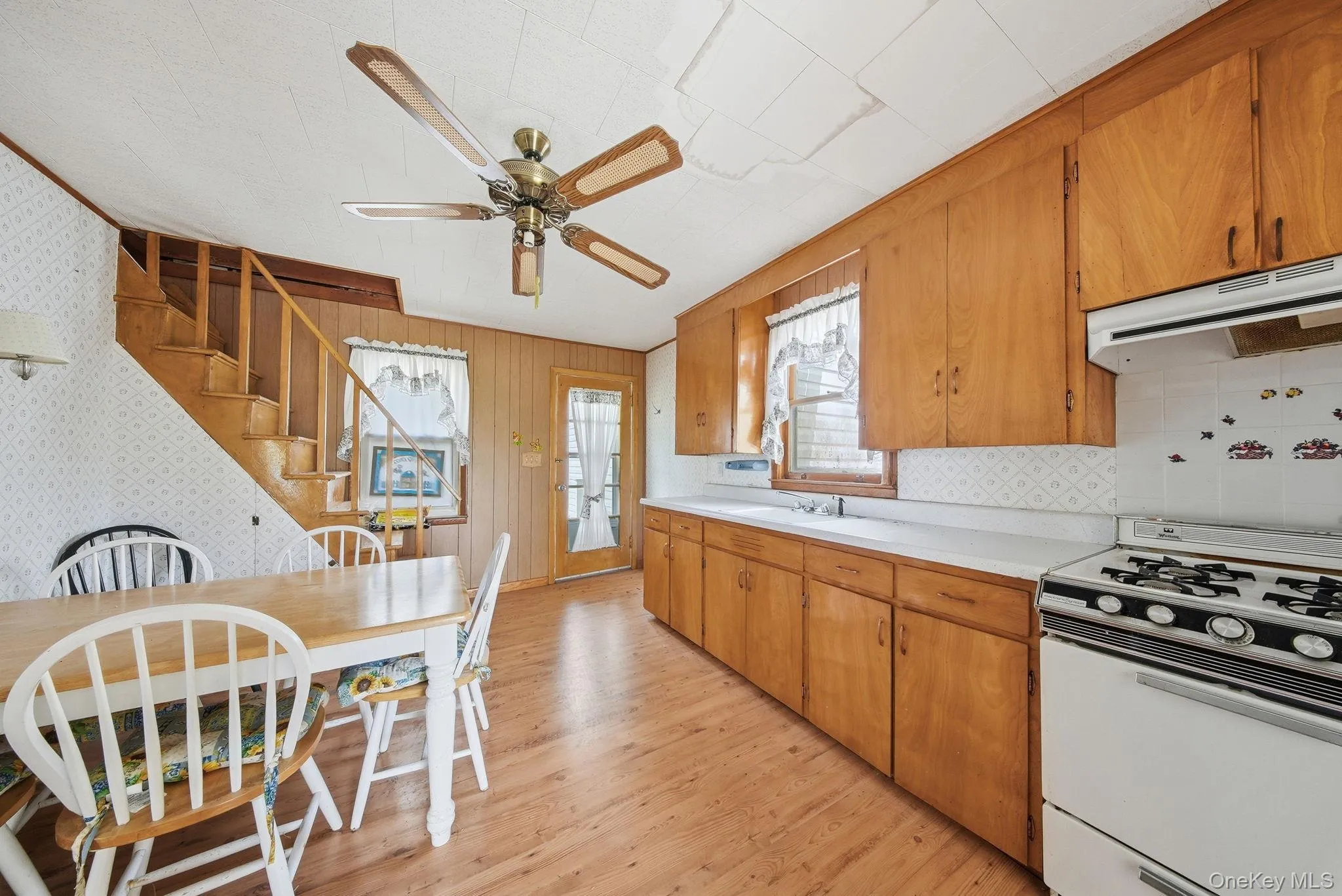 8 Chestnut Street, Mamakating, NY, 2 Bedrooms Bedrooms, 4 Rooms Rooms,1 BathroomBathrooms,Residential Sale,For Rent,Chestnut,0,984879 8 Chestnut Street, Mamakating, NY, 2 Bedrooms Bedrooms, 4 Rooms Rooms,1 BathroomBathrooms,Residential Sale,For Rent,Chestnut,0,984879