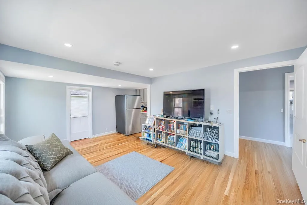 10 Harrison, Oyster Bay, NY, 2 Bedrooms Bedrooms, 5 Rooms Rooms,1 BathroomBathrooms,Residential Lease,For Rent,Harrison,0,984881 10 Harrison, Oyster Bay, NY, 2 Bedrooms Bedrooms, 5 Rooms Rooms,1 BathroomBathrooms,Residential Lease,For Rent,Harrison,0,984881