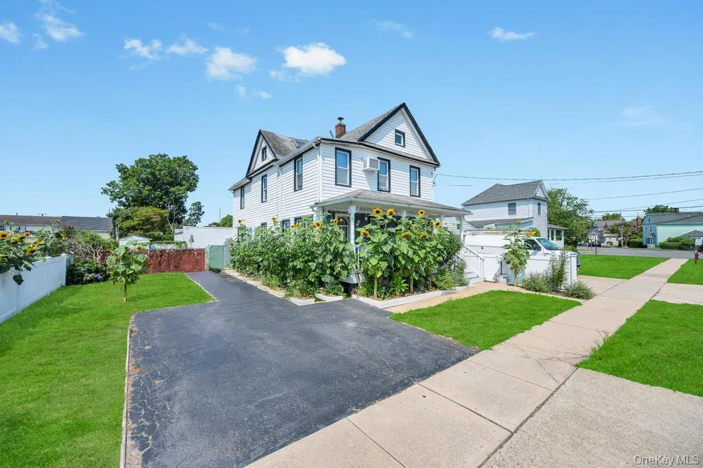 10 Harrison, Oyster Bay, NY, 2 Bedrooms Bedrooms, 5 Rooms Rooms,1 BathroomBathrooms,Residential Lease,For Rent,Harrison,0,984881 10 Harrison, Oyster Bay, NY, 2 Bedrooms Bedrooms, 5 Rooms Rooms,1 BathroomBathrooms,Residential Lease,For Rent,Harrison,0,984881