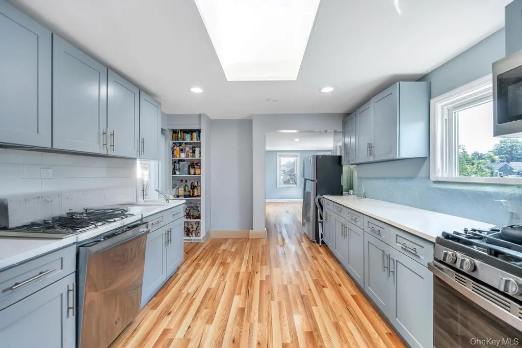 10 Harrison, Oyster Bay, NY, 2 Bedrooms Bedrooms, 5 Rooms Rooms,1 BathroomBathrooms,Residential Lease,For Rent,Harrison,0,984881 10 Harrison, Oyster Bay, NY, 2 Bedrooms Bedrooms, 5 Rooms Rooms,1 BathroomBathrooms,Residential Lease,For Rent,Harrison,0,984881