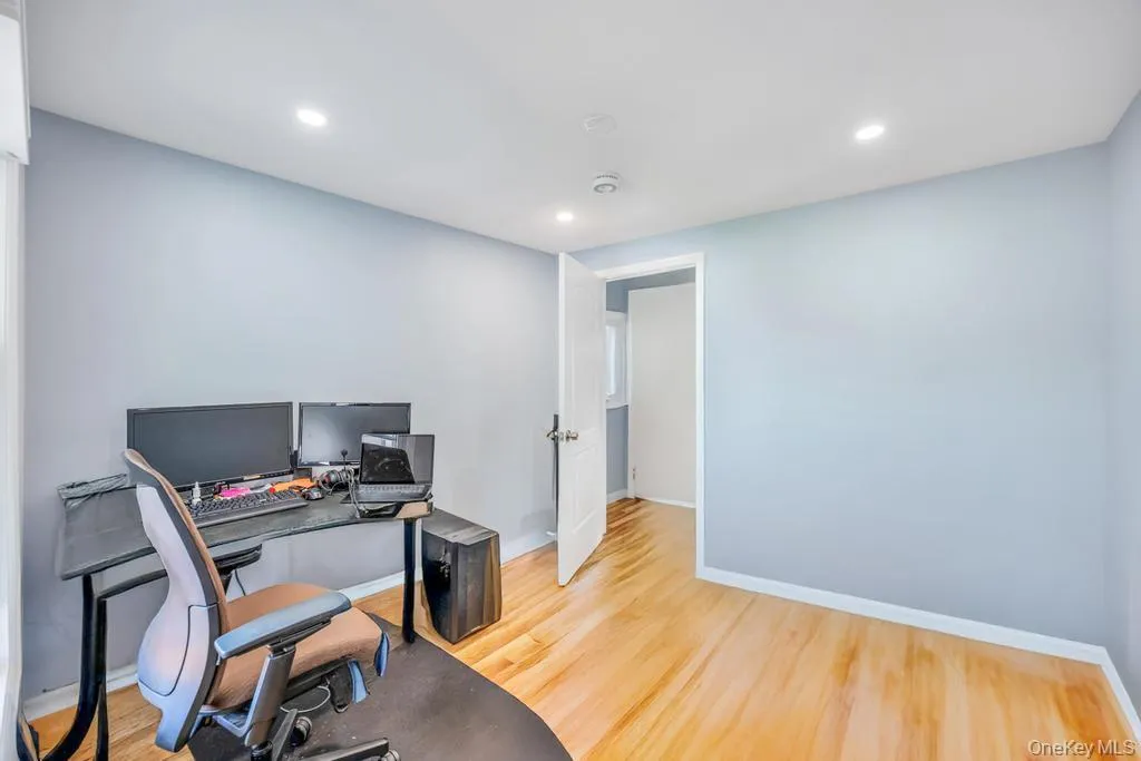 10 Harrison, Oyster Bay, NY, 2 Bedrooms Bedrooms, 5 Rooms Rooms,1 BathroomBathrooms,Residential Lease,For Rent,Harrison,0,984881 10 Harrison, Oyster Bay, NY, 2 Bedrooms Bedrooms, 5 Rooms Rooms,1 BathroomBathrooms,Residential Lease,For Rent,Harrison,0,984881