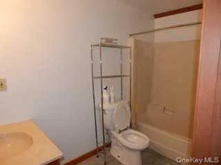 21 BROADWAY, Red Hook, NY, 3 Bedrooms Bedrooms, 6 Rooms Rooms,1 BathroomBathrooms,Residential Lease,For Rent,BROADWAY,0,984904 21 BROADWAY, Red Hook, NY, 3 Bedrooms Bedrooms, 6 Rooms Rooms,1 BathroomBathrooms,Residential Lease,For Rent,BROADWAY,0,984904