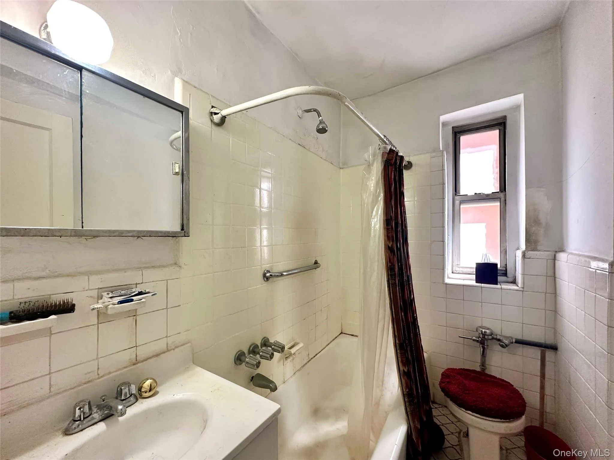 111-50 75th Road, New York, NY, 1 Bedroom Bedrooms, 4 Rooms Rooms,1 BathroomBathrooms,Residential,For Rent,75th,0,984927 111-50 75th Road, New York, NY, 1 Bedroom Bedrooms, 4 Rooms Rooms,1 BathroomBathrooms,Residential,For Rent,75th,0,984927