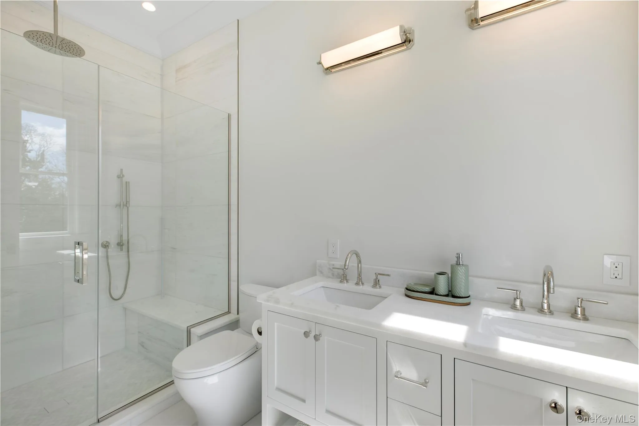15 Old Point Road, Southampton, NY, 7 Bedrooms Bedrooms, 18 Rooms Rooms,6 BathroomsBathrooms,Residential,For Rent,Old Point,0,984952 15 Old Point Road, Southampton, NY, 7 Bedrooms Bedrooms, 18 Rooms Rooms,6 BathroomsBathrooms,Residential,For Rent,Old Point,0,984952