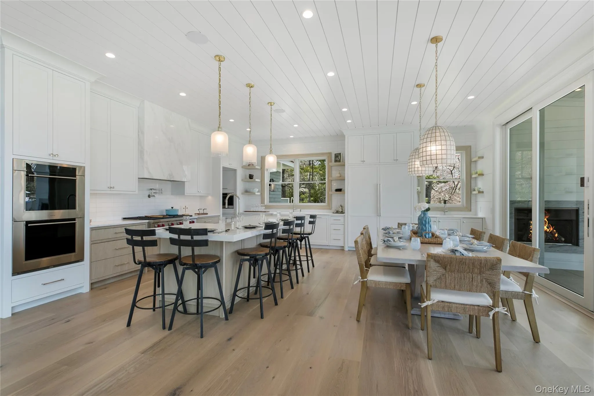 15 Old Point Road, Southampton, NY, 7 Bedrooms Bedrooms, 18 Rooms Rooms,6 BathroomsBathrooms,Residential,For Rent,Old Point,0,984952 15 Old Point Road, Southampton, NY, 7 Bedrooms Bedrooms, 18 Rooms Rooms,6 BathroomsBathrooms,Residential,For Rent,Old Point,0,984952