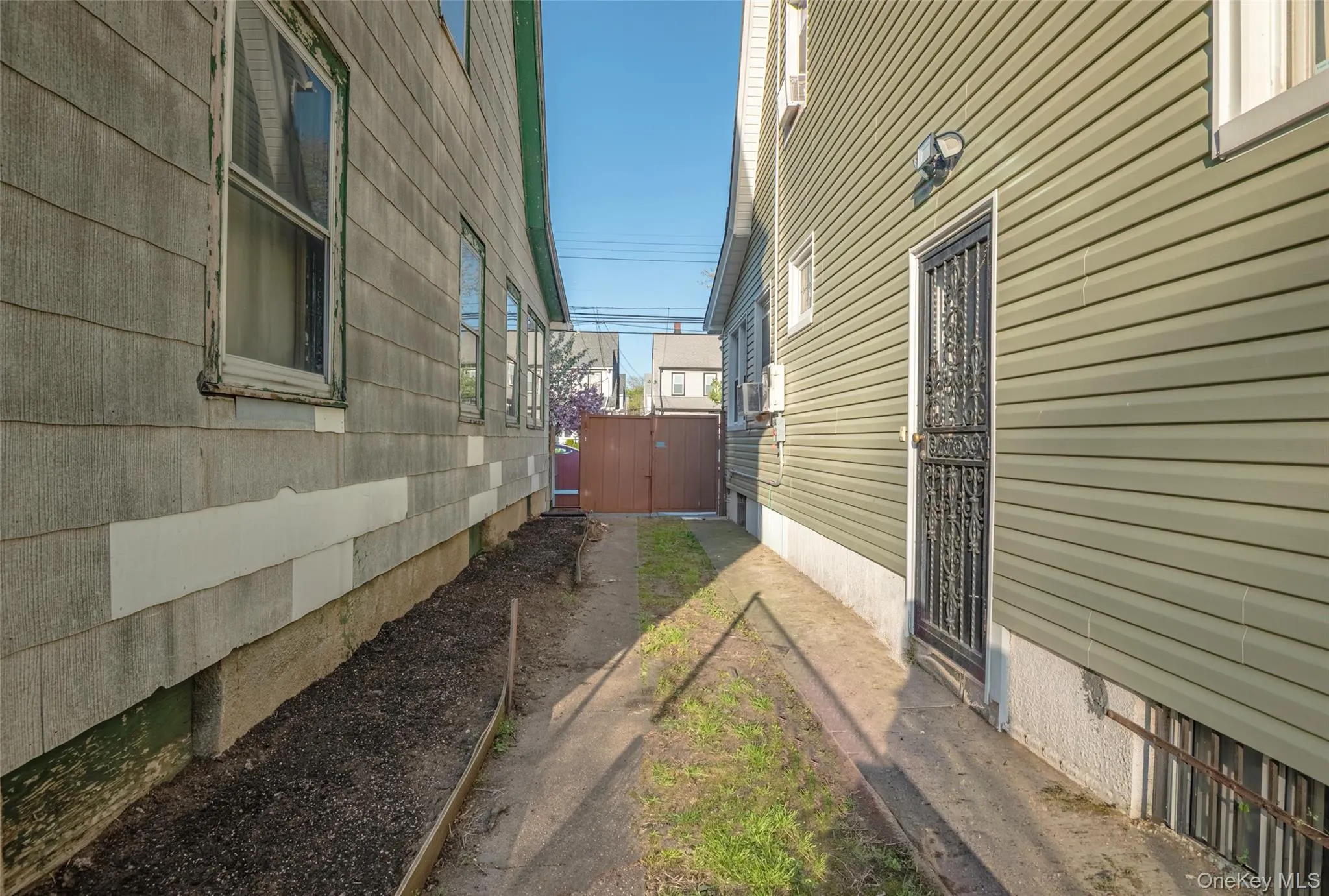 112-28 200 Street, New York, NY, 4 Bedrooms Bedrooms, 8 Rooms Rooms,3 BathroomsBathrooms,Residential Sale,For Rent,200,0,984966 112-28 200 Street, New York, NY, 4 Bedrooms Bedrooms, 8 Rooms Rooms,3 BathroomsBathrooms,Residential Sale,For Rent,200,0,984966