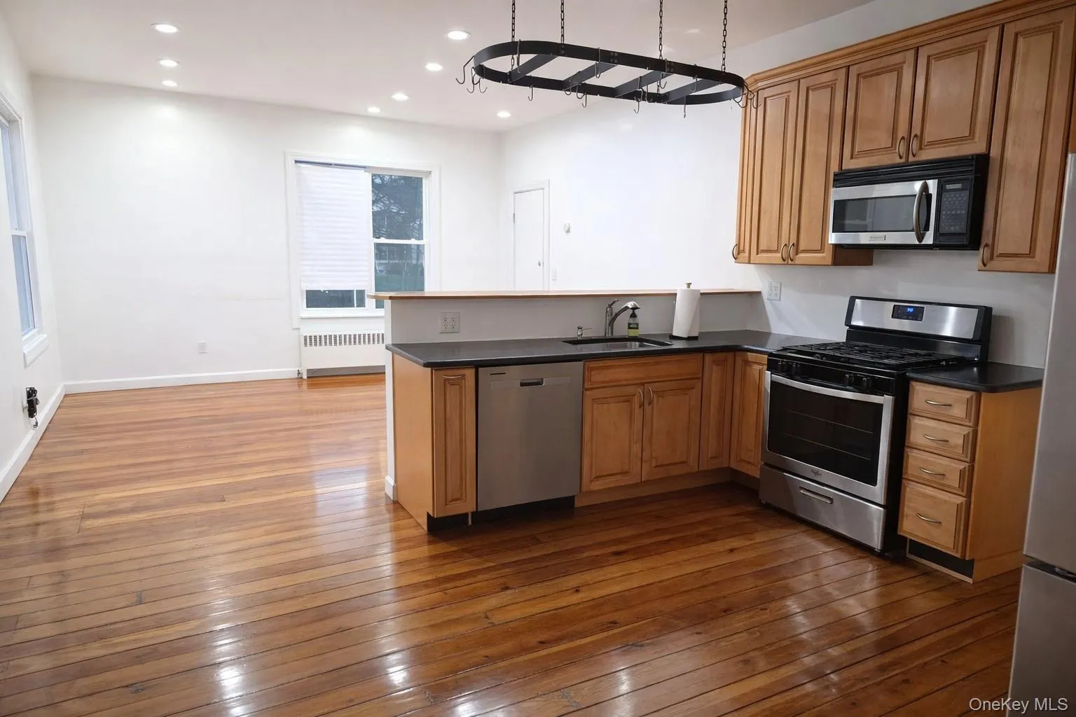 60 Main Street, Orangetown, NY, 2 Bedrooms Bedrooms, 6 Rooms Rooms,1 BathroomBathrooms,Residential Lease,For Rent,Main,0,985003 60 Main Street, Orangetown, NY, 2 Bedrooms Bedrooms, 6 Rooms Rooms,1 BathroomBathrooms,Residential Lease,For Rent,Main,0,985003