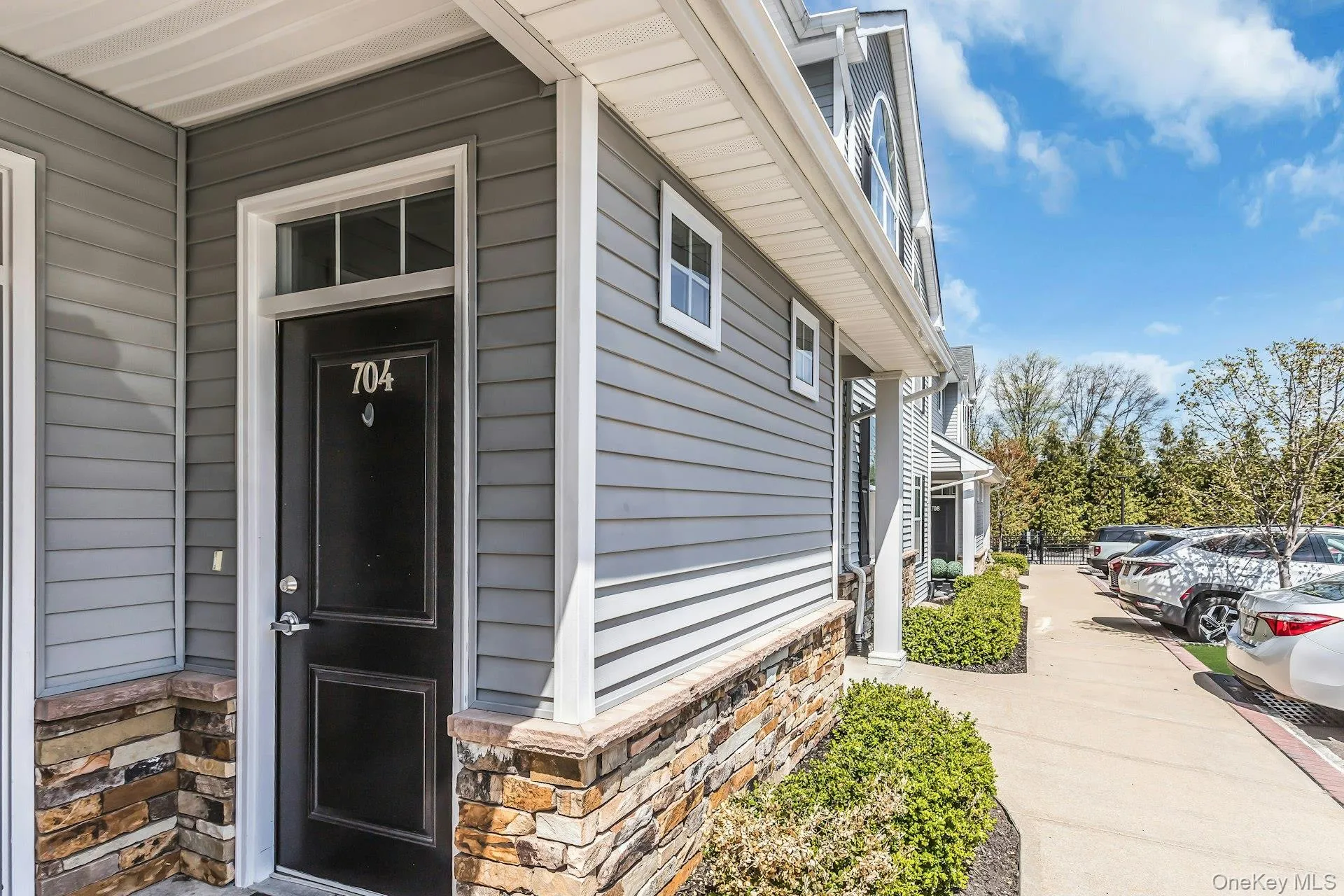 704 Breton Way, Glen Cove, NY, 2 Bedrooms Bedrooms, 4 Rooms Rooms,2 BathroomsBathrooms,Residential,For Rent,Breton,0,985041 704 Breton Way, Glen Cove, NY, 2 Bedrooms Bedrooms, 4 Rooms Rooms,2 BathroomsBathrooms,Residential,For Rent,Breton,0,985041