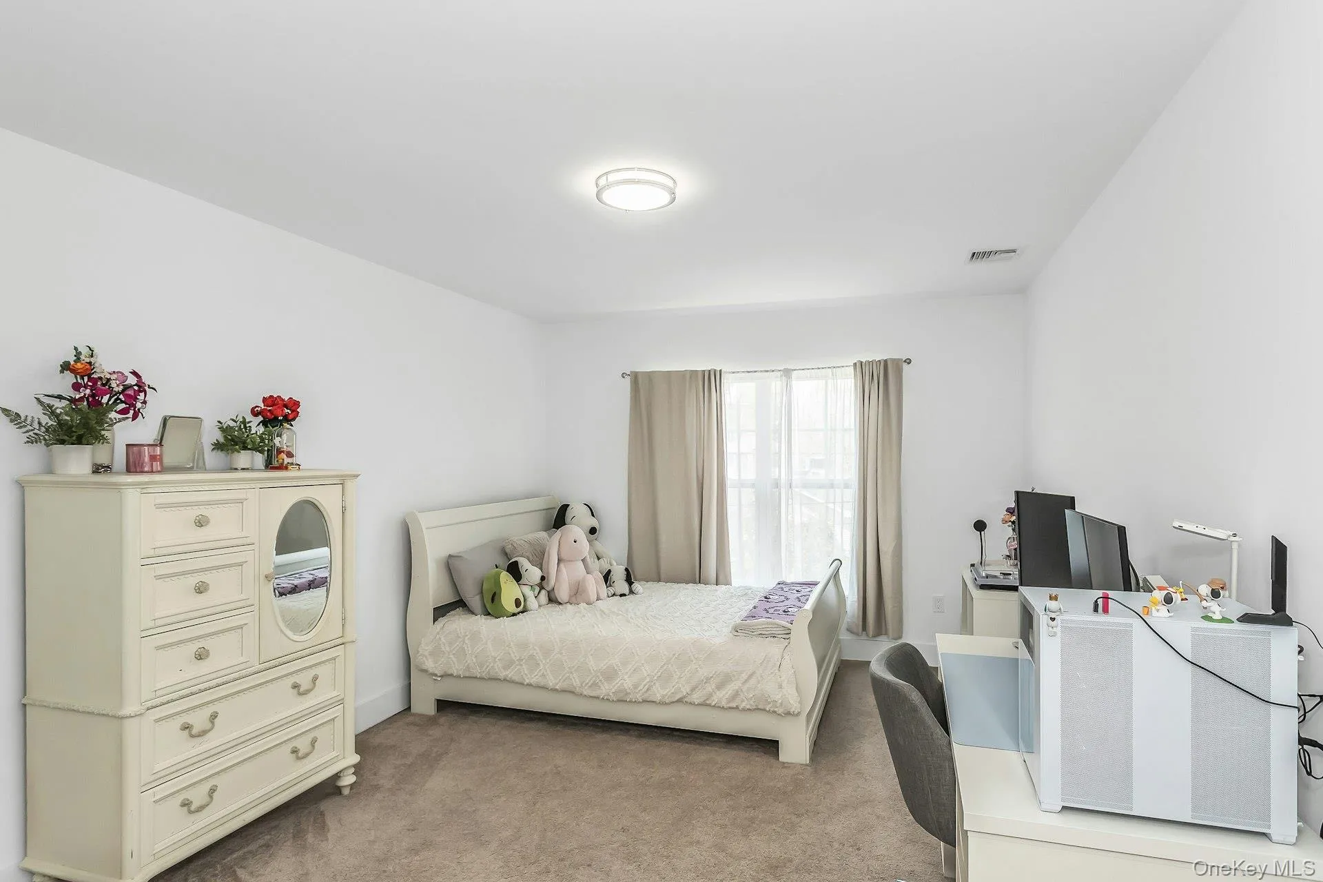 704 Breton Way, Glen Cove, NY, 2 Bedrooms Bedrooms, 4 Rooms Rooms,2 BathroomsBathrooms,Residential,For Rent,Breton,0,985041 704 Breton Way, Glen Cove, NY, 2 Bedrooms Bedrooms, 4 Rooms Rooms,2 BathroomsBathrooms,Residential,For Rent,Breton,0,985041