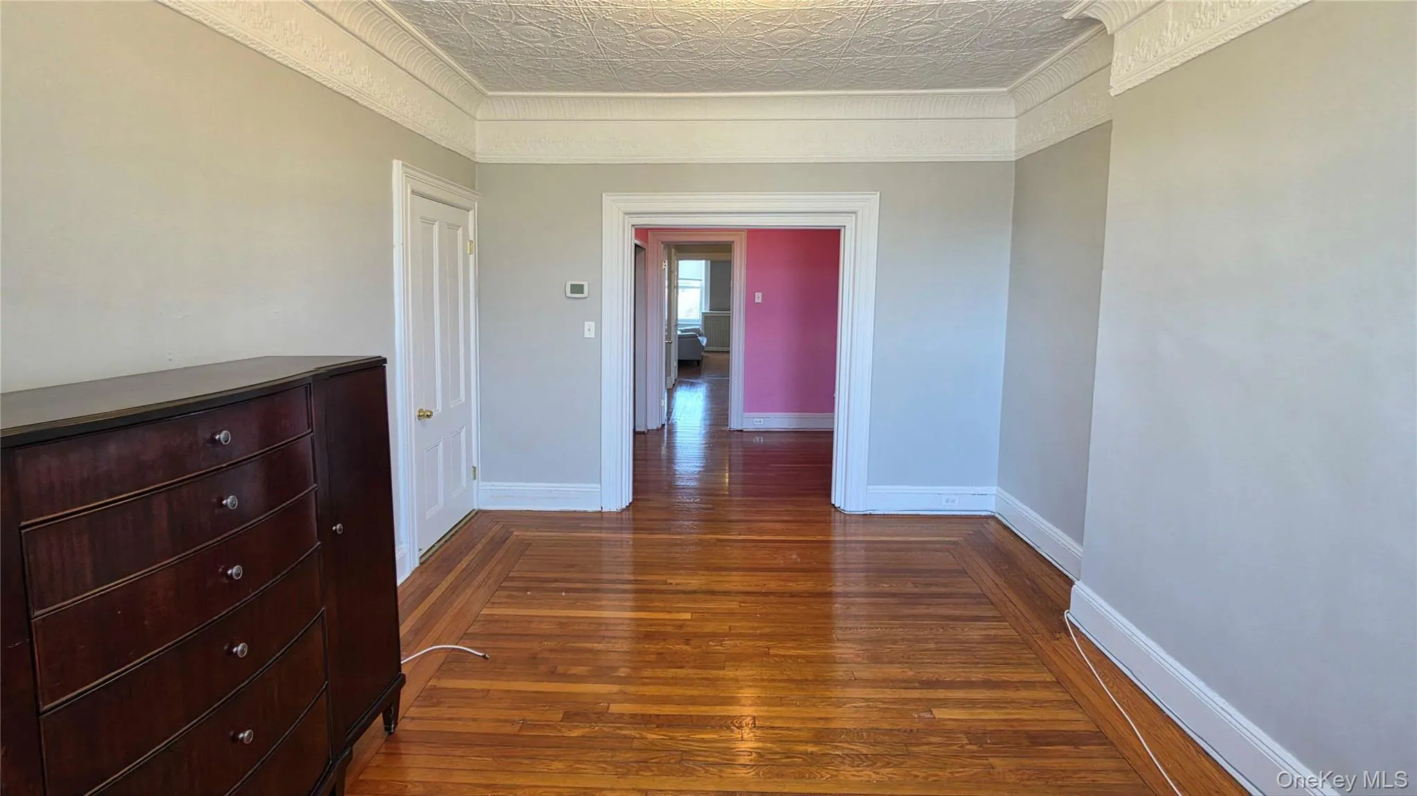 60-24 70th Avenue, New York, NY, 3 Bedrooms Bedrooms, 6 Rooms Rooms,1 BathroomBathrooms,Residential Lease,For Rent,70th,0,985047 60-24 70th Avenue, New York, NY, 3 Bedrooms Bedrooms, 6 Rooms Rooms,1 BathroomBathrooms,Residential Lease,For Rent,70th,0,985047