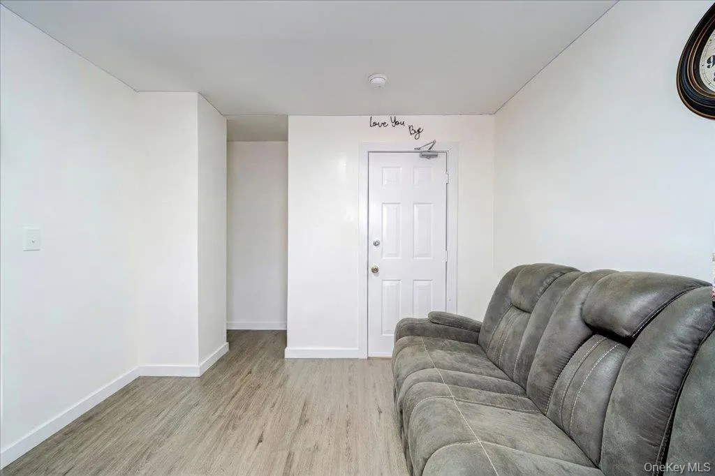 1256 North Avenue, Beacon, NY, 1 Bedroom Bedrooms, 3 Rooms Rooms,1 BathroomBathrooms,Residential Lease,For Rent,North,0,985049 1256 North Avenue, Beacon, NY, 1 Bedroom Bedrooms, 3 Rooms Rooms,1 BathroomBathrooms,Residential Lease,For Rent,North,0,985049