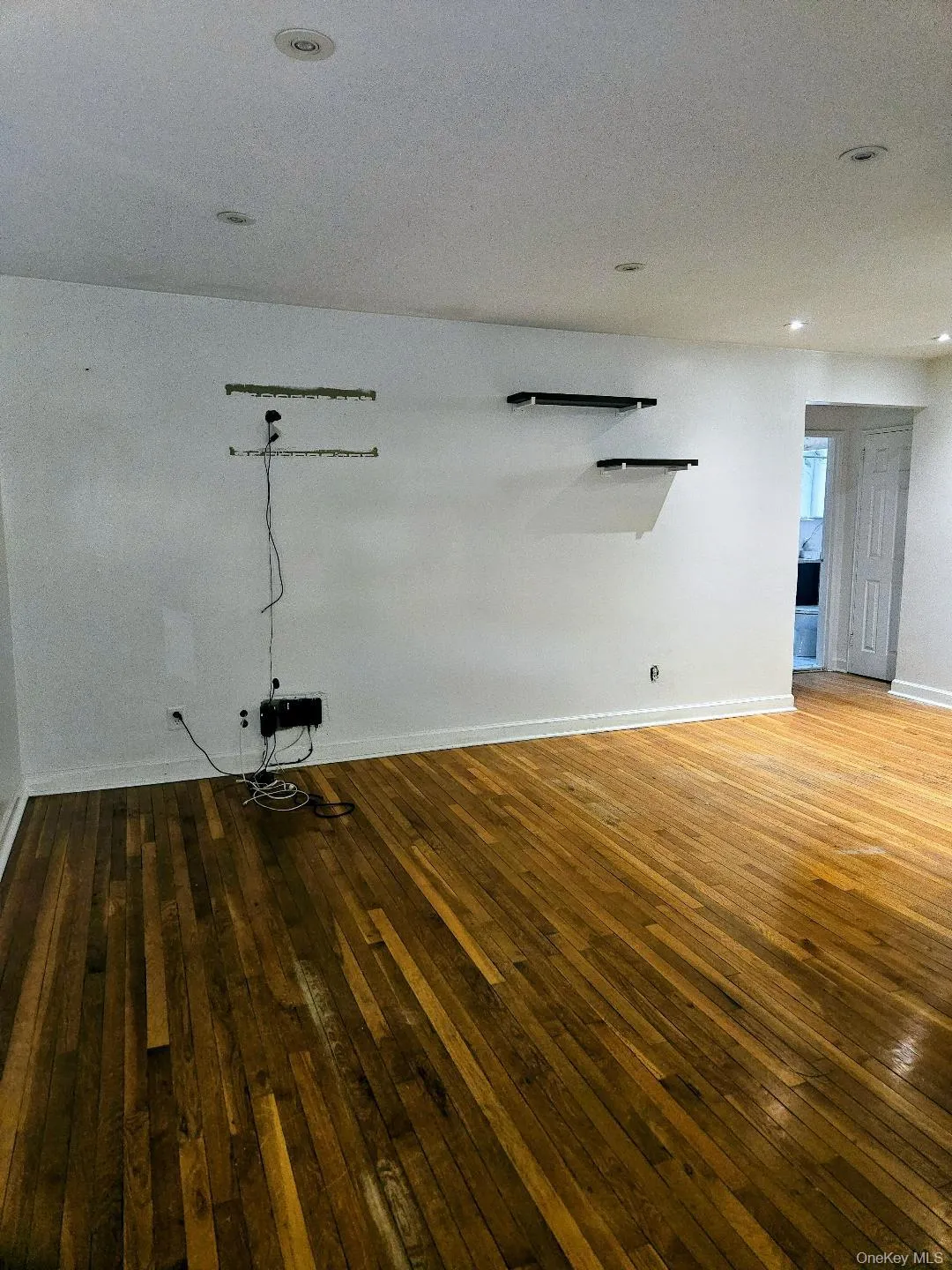 156-29 80th Street, New York, NY, 1 Bedroom Bedrooms, 3 Rooms Rooms,1 BathroomBathrooms,Residential,For Rent,80th,0,985065 156-29 80th Street, New York, NY, 1 Bedroom Bedrooms, 3 Rooms Rooms,1 BathroomBathrooms,Residential,For Rent,80th,0,985065