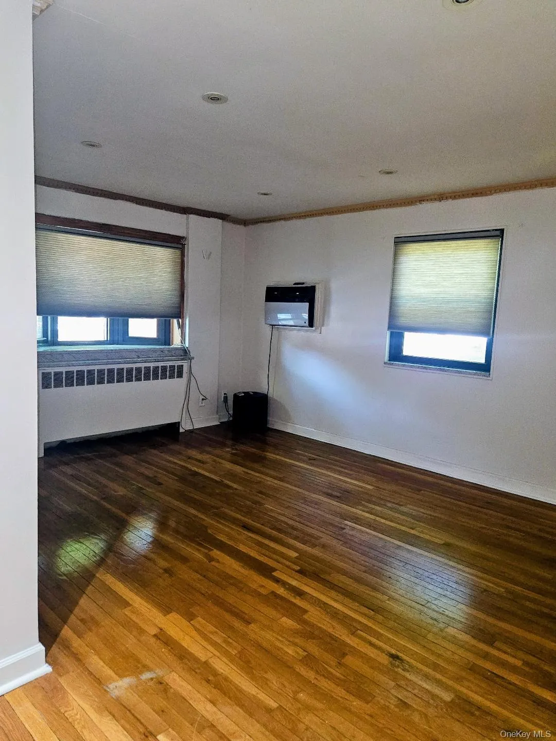 156-29 80th Street, New York, NY, 1 Bedroom Bedrooms, 3 Rooms Rooms,1 BathroomBathrooms,Residential,For Rent,80th,0,985065 156-29 80th Street, New York, NY, 1 Bedroom Bedrooms, 3 Rooms Rooms,1 BathroomBathrooms,Residential,For Rent,80th,0,985065