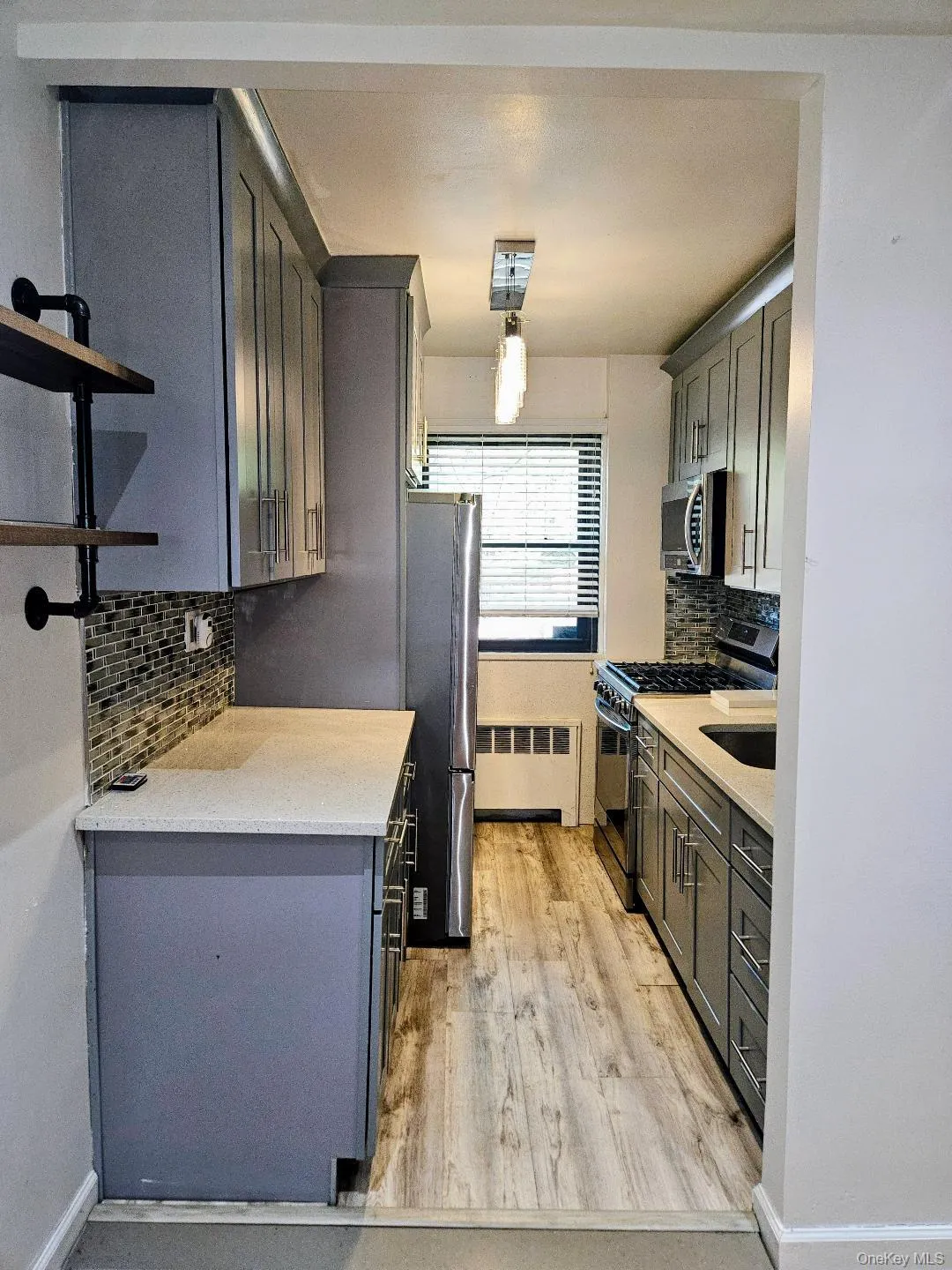 156-29 80th Street, New York, NY, 1 Bedroom Bedrooms, 3 Rooms Rooms,1 BathroomBathrooms,Residential,For Rent,80th,0,985065 156-29 80th Street, New York, NY, 1 Bedroom Bedrooms, 3 Rooms Rooms,1 BathroomBathrooms,Residential,For Rent,80th,0,985065