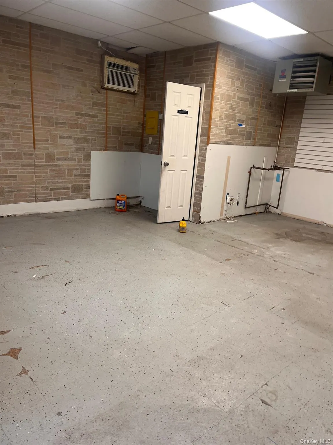 632 Long Island Avenue, Babylon, NY, ,Commercial Lease,For Rent,Long Island,0,985077 632 Long Island Avenue, Babylon, NY, ,Commercial Lease,For Rent,Long Island,0,985077