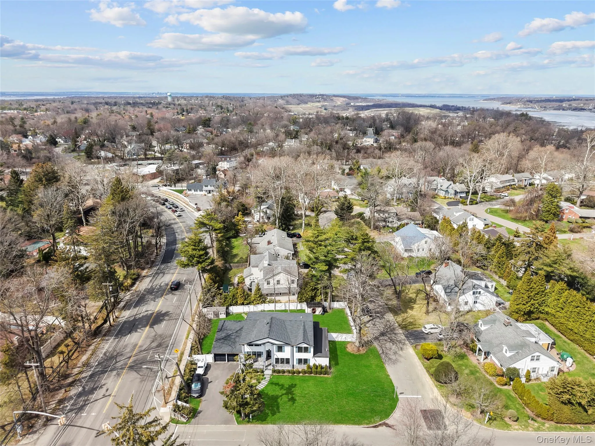 2 Pine Drive, North Hempstead, NY, 5 Bedrooms Bedrooms, 10 Rooms Rooms,5 BathroomsBathrooms,Residential,For Rent,Pine,0,985081 2 Pine Drive, North Hempstead, NY, 5 Bedrooms Bedrooms, 10 Rooms Rooms,5 BathroomsBathrooms,Residential,For Rent,Pine,0,985081