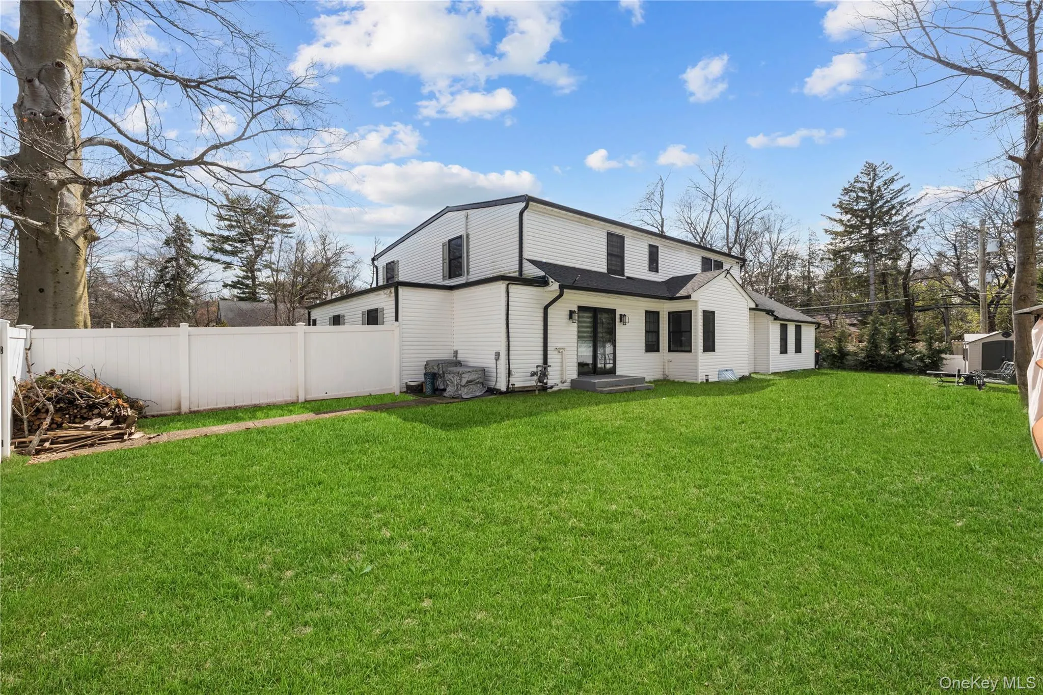 2 Pine Drive, North Hempstead, NY, 5 Bedrooms Bedrooms, 10 Rooms Rooms,5 BathroomsBathrooms,Residential,For Rent,Pine,0,985081 2 Pine Drive, North Hempstead, NY, 5 Bedrooms Bedrooms, 10 Rooms Rooms,5 BathroomsBathrooms,Residential,For Rent,Pine,0,985081