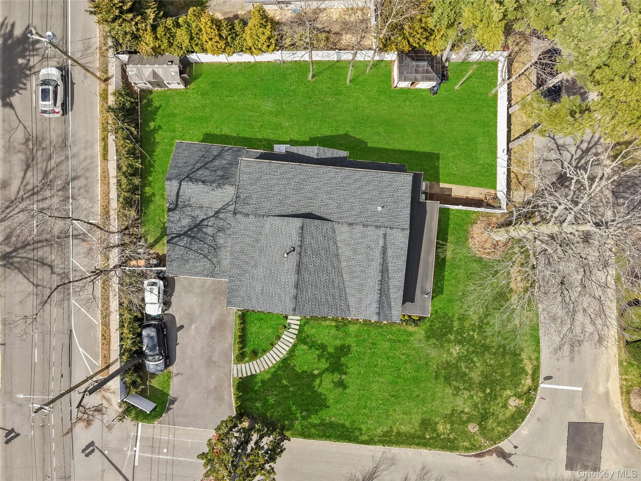 2 Pine Drive, North Hempstead, NY, 5 Bedrooms Bedrooms, 10 Rooms Rooms,5 BathroomsBathrooms,Residential,For Rent,Pine,0,985081 2 Pine Drive, North Hempstead, NY, 5 Bedrooms Bedrooms, 10 Rooms Rooms,5 BathroomsBathrooms,Residential,For Rent,Pine,0,985081