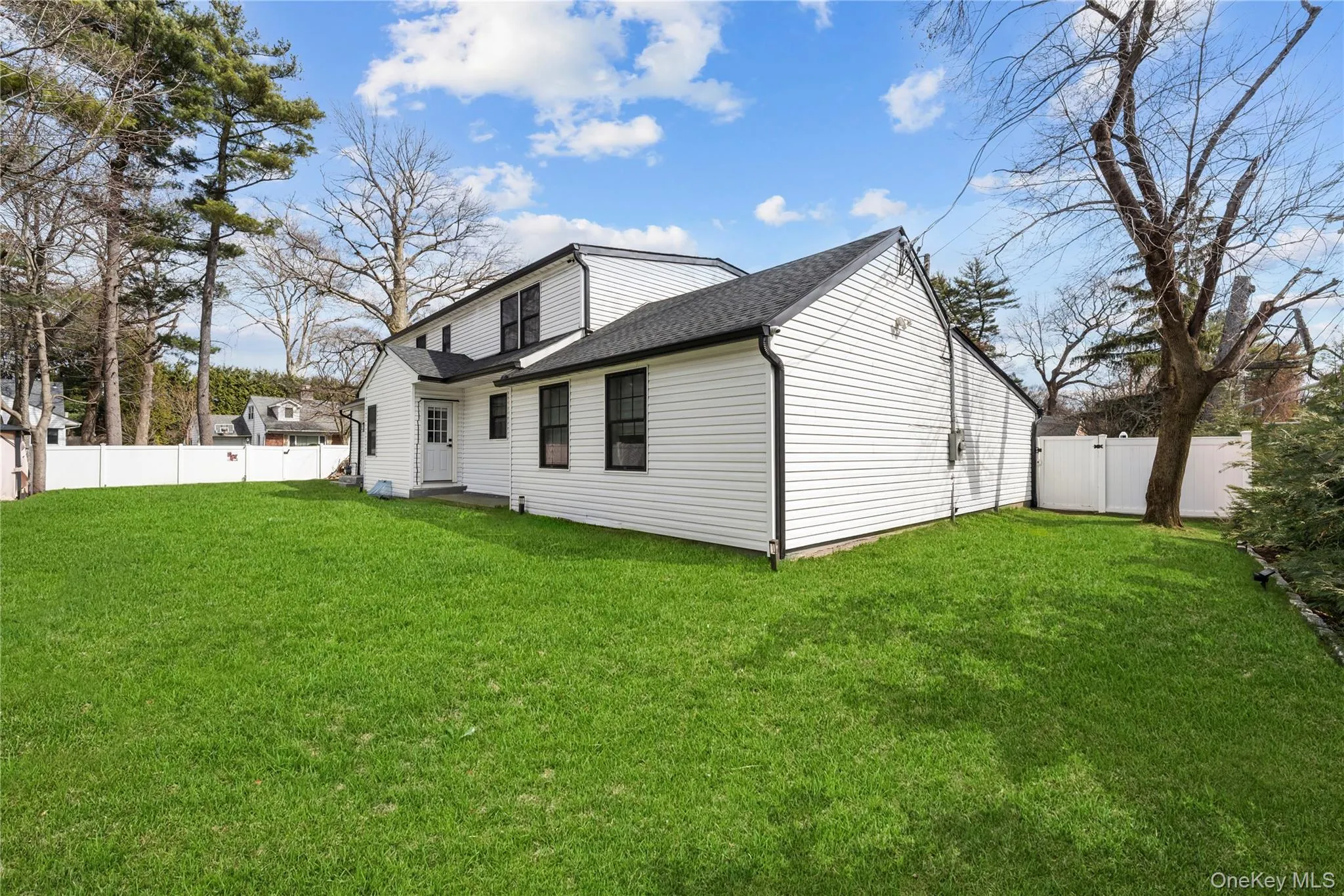 2 Pine Drive, North Hempstead, NY, 5 Bedrooms Bedrooms, 10 Rooms Rooms,5 BathroomsBathrooms,Residential,For Rent,Pine,0,985081 2 Pine Drive, North Hempstead, NY, 5 Bedrooms Bedrooms, 10 Rooms Rooms,5 BathroomsBathrooms,Residential,For Rent,Pine,0,985081