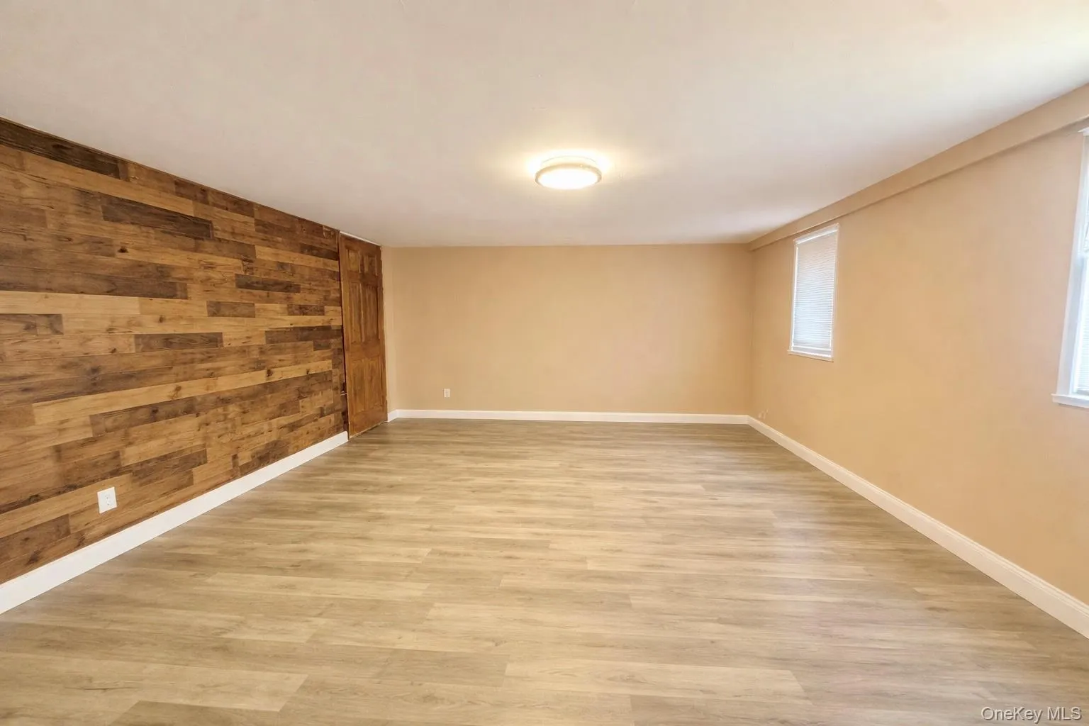 21 Center Street, Highlands, NY, 3 Bedrooms Bedrooms, 7 Rooms Rooms,1 BathroomBathrooms,Residential,For Rent,Center,0,985113 21 Center Street, Highlands, NY, 3 Bedrooms Bedrooms, 7 Rooms Rooms,1 BathroomBathrooms,Residential,For Rent,Center,0,985113