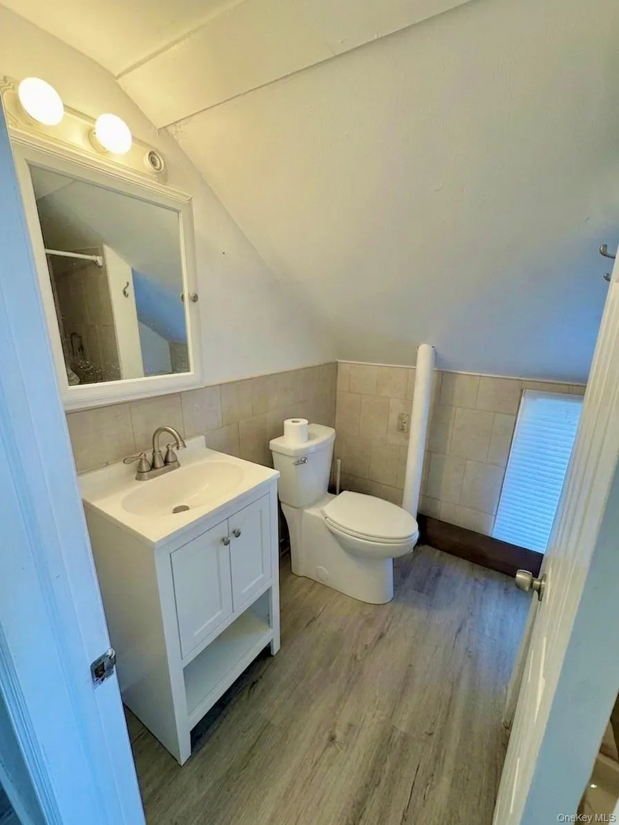 21 Center Street, Highlands, NY, 3 Bedrooms Bedrooms, 7 Rooms Rooms,1 BathroomBathrooms,Residential,For Rent,Center,0,985113 21 Center Street, Highlands, NY, 3 Bedrooms Bedrooms, 7 Rooms Rooms,1 BathroomBathrooms,Residential,For Rent,Center,0,985113