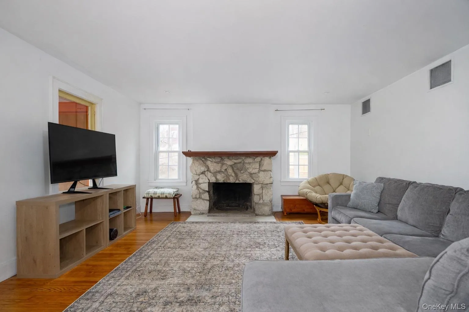 23 Howard Road, La Grange, NY, 3 Bedrooms Bedrooms, 8 Rooms Rooms,1 BathroomBathrooms,Residential,For Rent,Howard,0,985140 23 Howard Road, La Grange, NY, 3 Bedrooms Bedrooms, 8 Rooms Rooms,1 BathroomBathrooms,Residential,For Rent,Howard,0,985140
