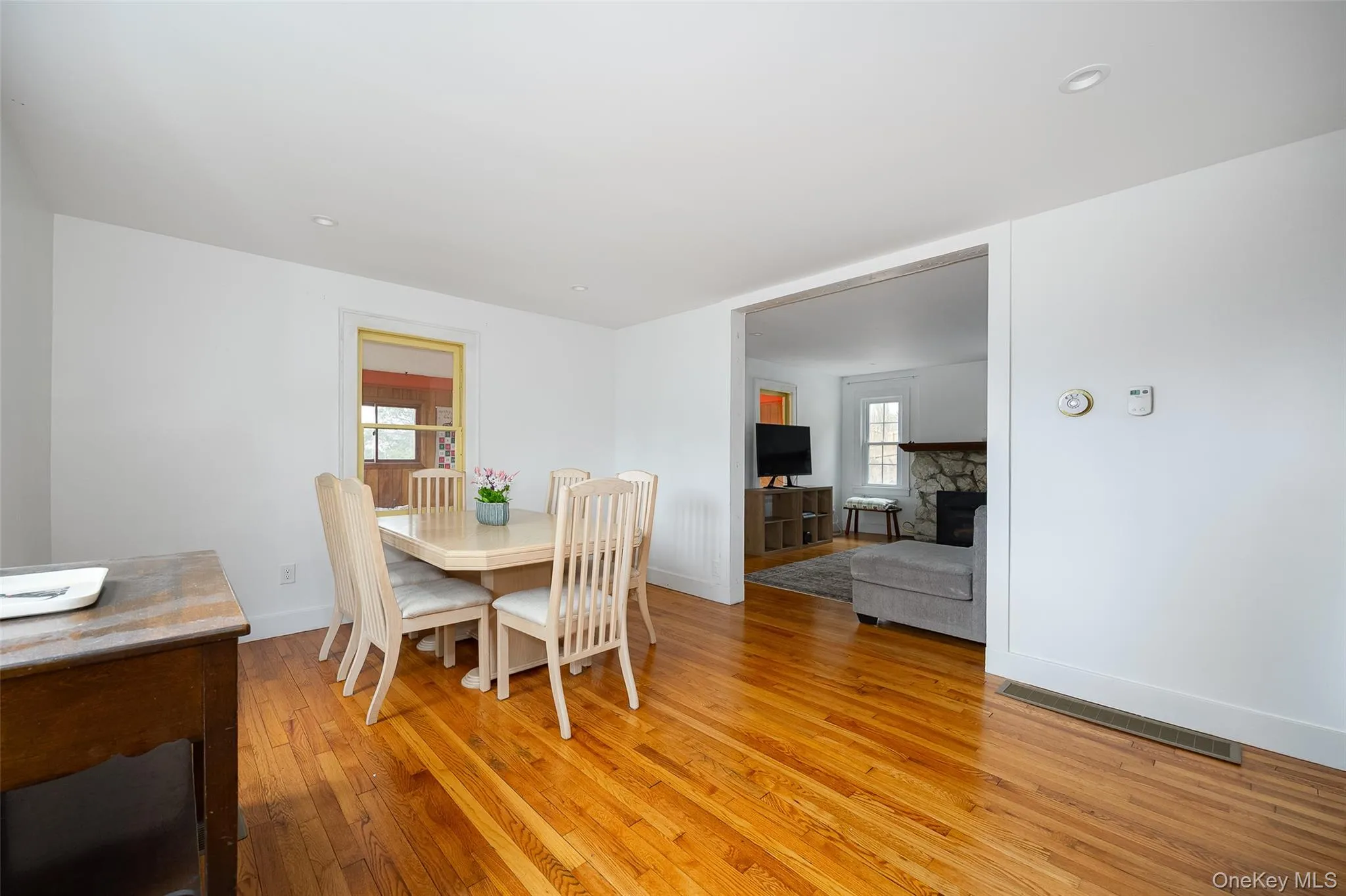 23 Howard Road, La Grange, NY, 3 Bedrooms Bedrooms, 8 Rooms Rooms,1 BathroomBathrooms,Residential,For Rent,Howard,0,985140 23 Howard Road, La Grange, NY, 3 Bedrooms Bedrooms, 8 Rooms Rooms,1 BathroomBathrooms,Residential,For Rent,Howard,0,985140