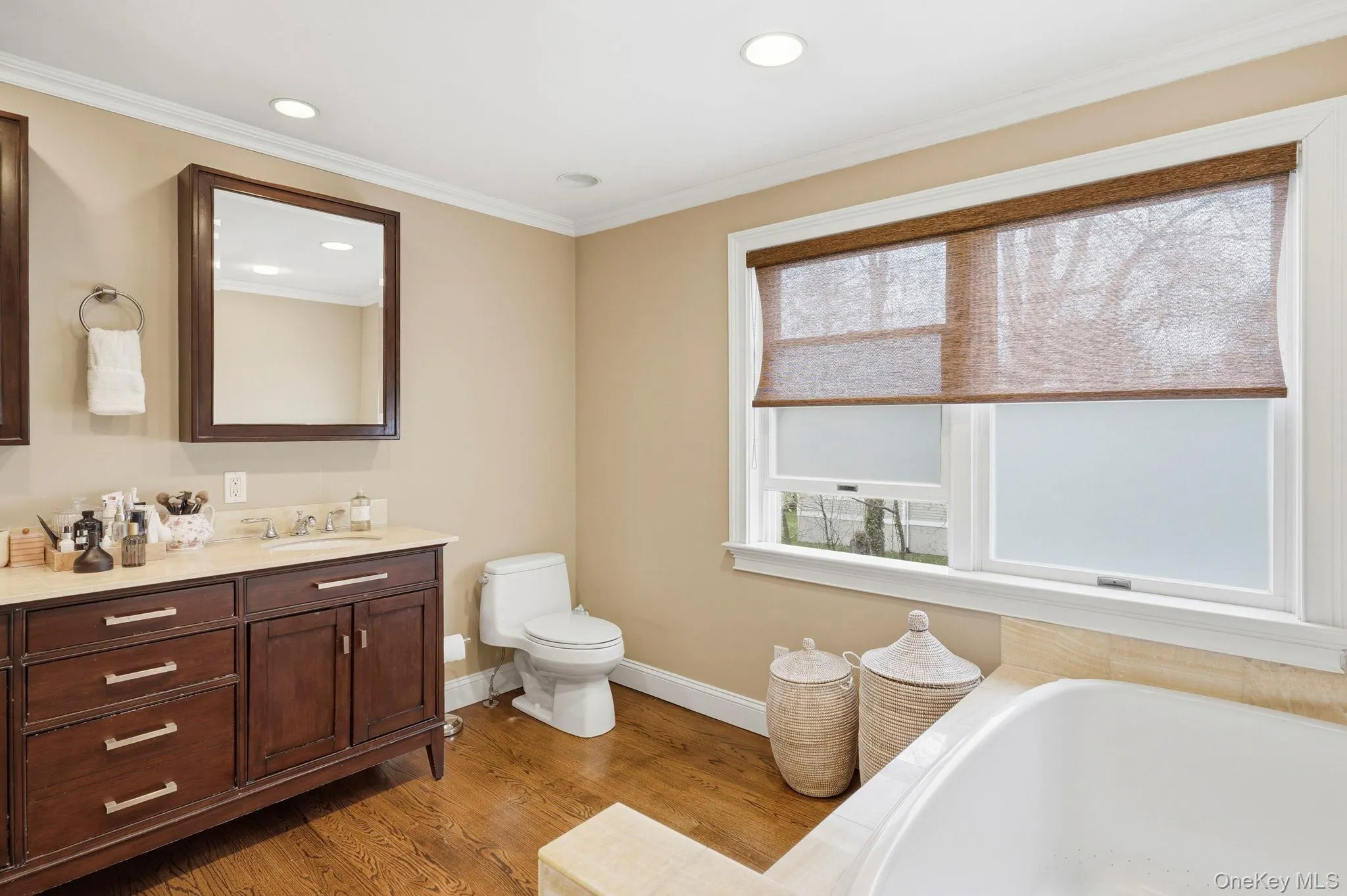 221 Mamaroneck Road, Scarsdale, NY, 4 Bedrooms Bedrooms, 8 Rooms Rooms,4 BathroomsBathrooms,Residential Lease,For Rent,Mamaroneck,0,985155 221 Mamaroneck Road, Scarsdale, NY, 4 Bedrooms Bedrooms, 8 Rooms Rooms,4 BathroomsBathrooms,Residential Lease,For Rent,Mamaroneck,0,985155