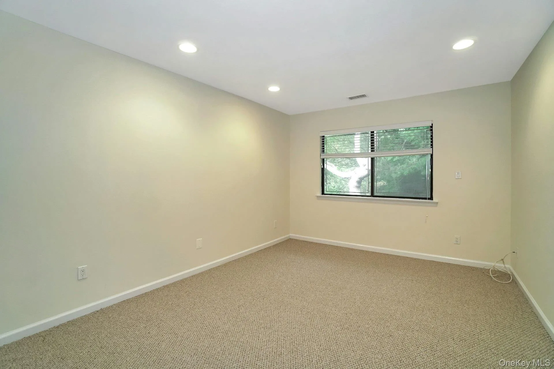 23 Meadowood Drive, Oyster Bay, NY, 3 Bedrooms Bedrooms, 5 Rooms Rooms,2 BathroomsBathrooms,Residential Lease,For Rent,Meadowood,0,985156 23 Meadowood Drive, Oyster Bay, NY, 3 Bedrooms Bedrooms, 5 Rooms Rooms,2 BathroomsBathrooms,Residential Lease,For Rent,Meadowood,0,985156