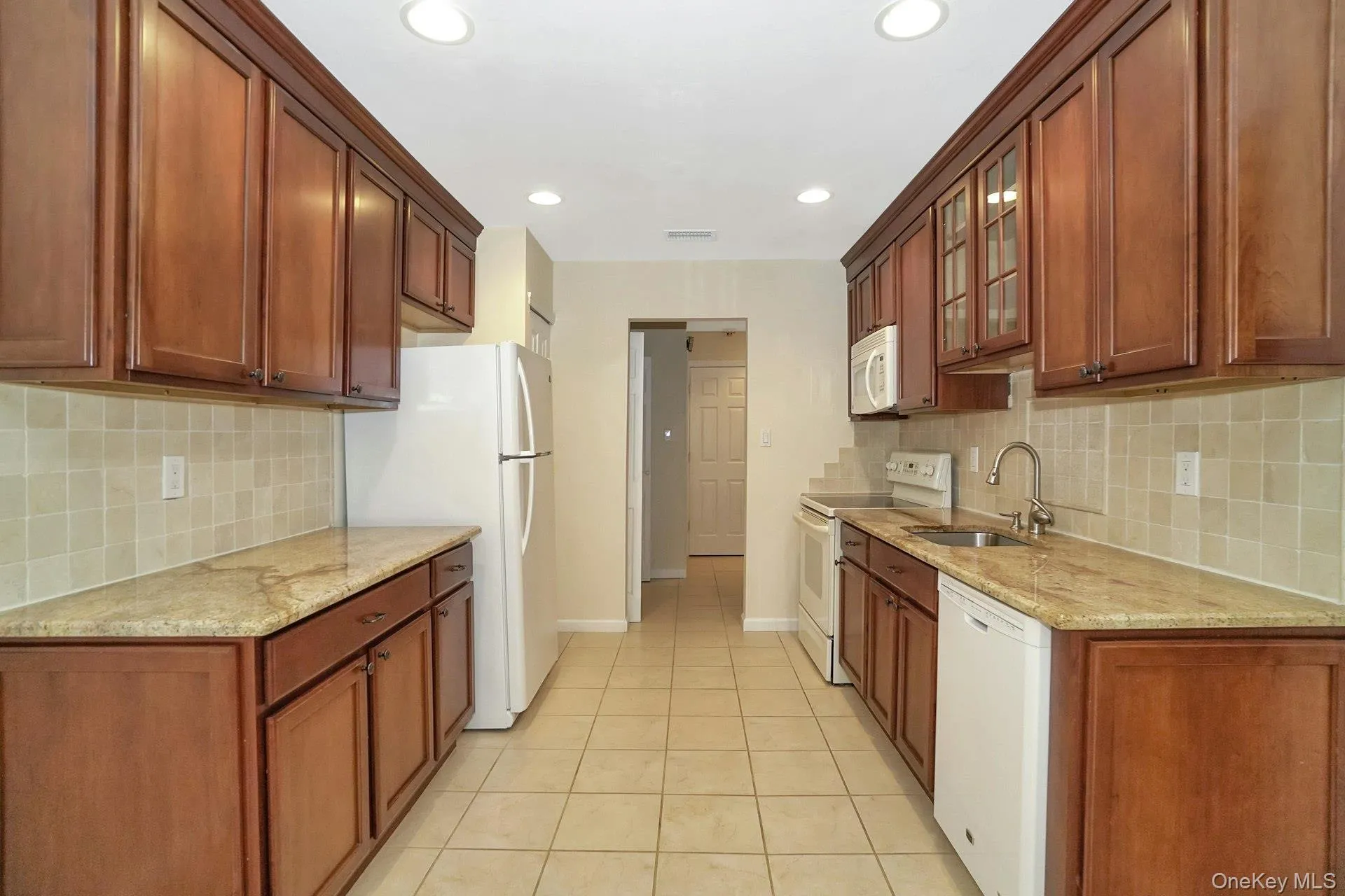 23 Meadowood Drive, Oyster Bay, NY, 3 Bedrooms Bedrooms, 5 Rooms Rooms,2 BathroomsBathrooms,Residential Lease,For Rent,Meadowood,0,985156 23 Meadowood Drive, Oyster Bay, NY, 3 Bedrooms Bedrooms, 5 Rooms Rooms,2 BathroomsBathrooms,Residential Lease,For Rent,Meadowood,0,985156