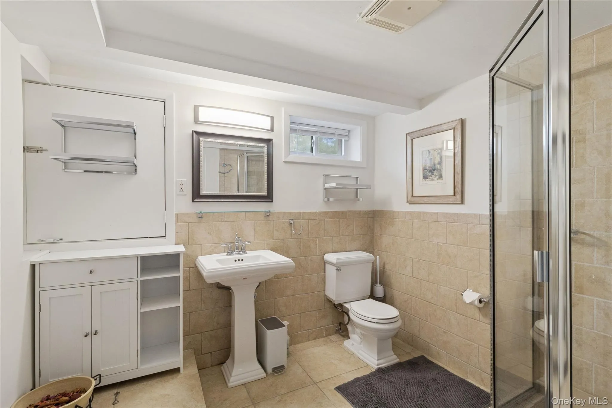 27 Ely Brook Road, East Hampton, New York 11937