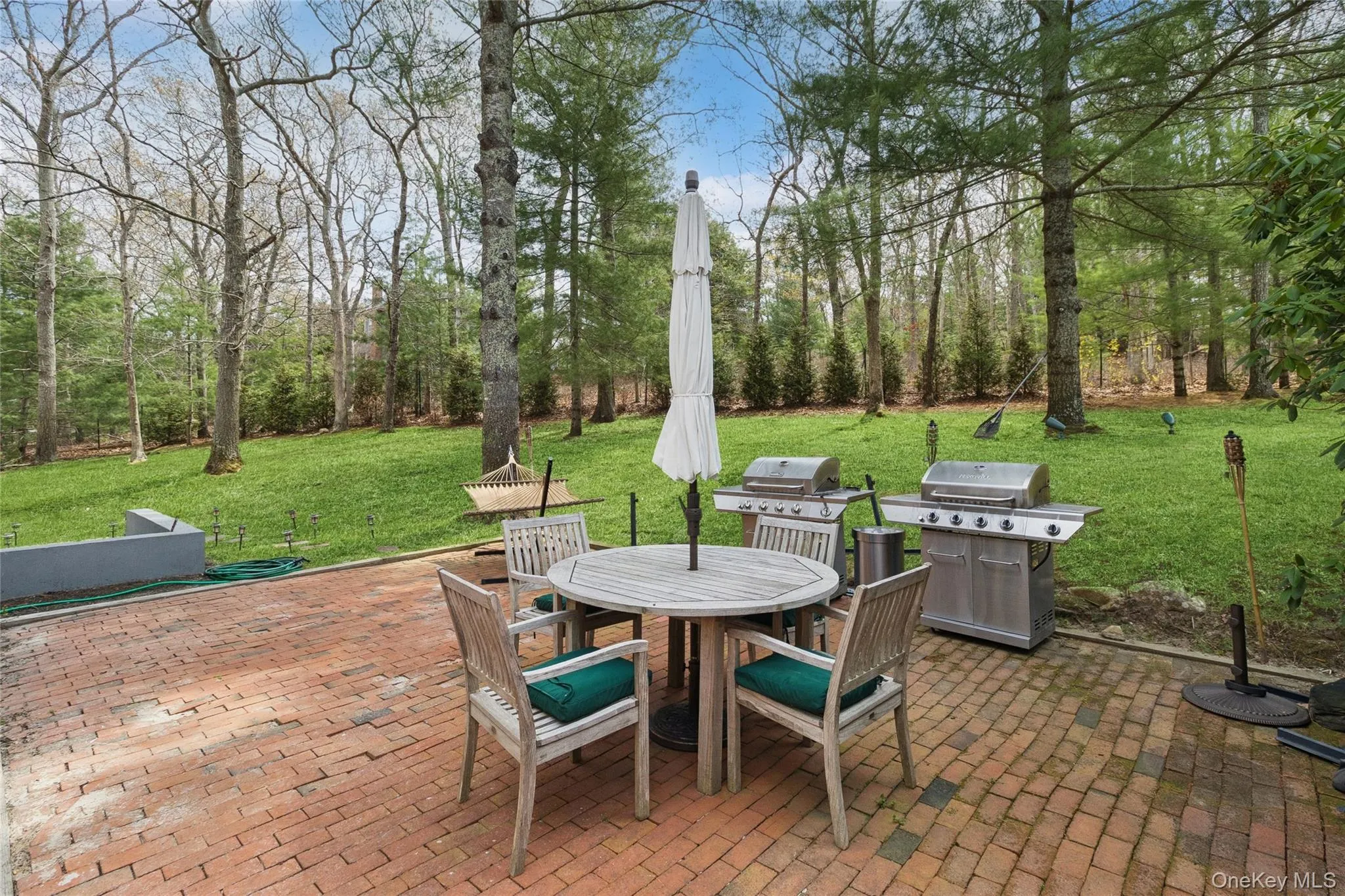27 Ely Brook Road, East Hampton, New York 11937
