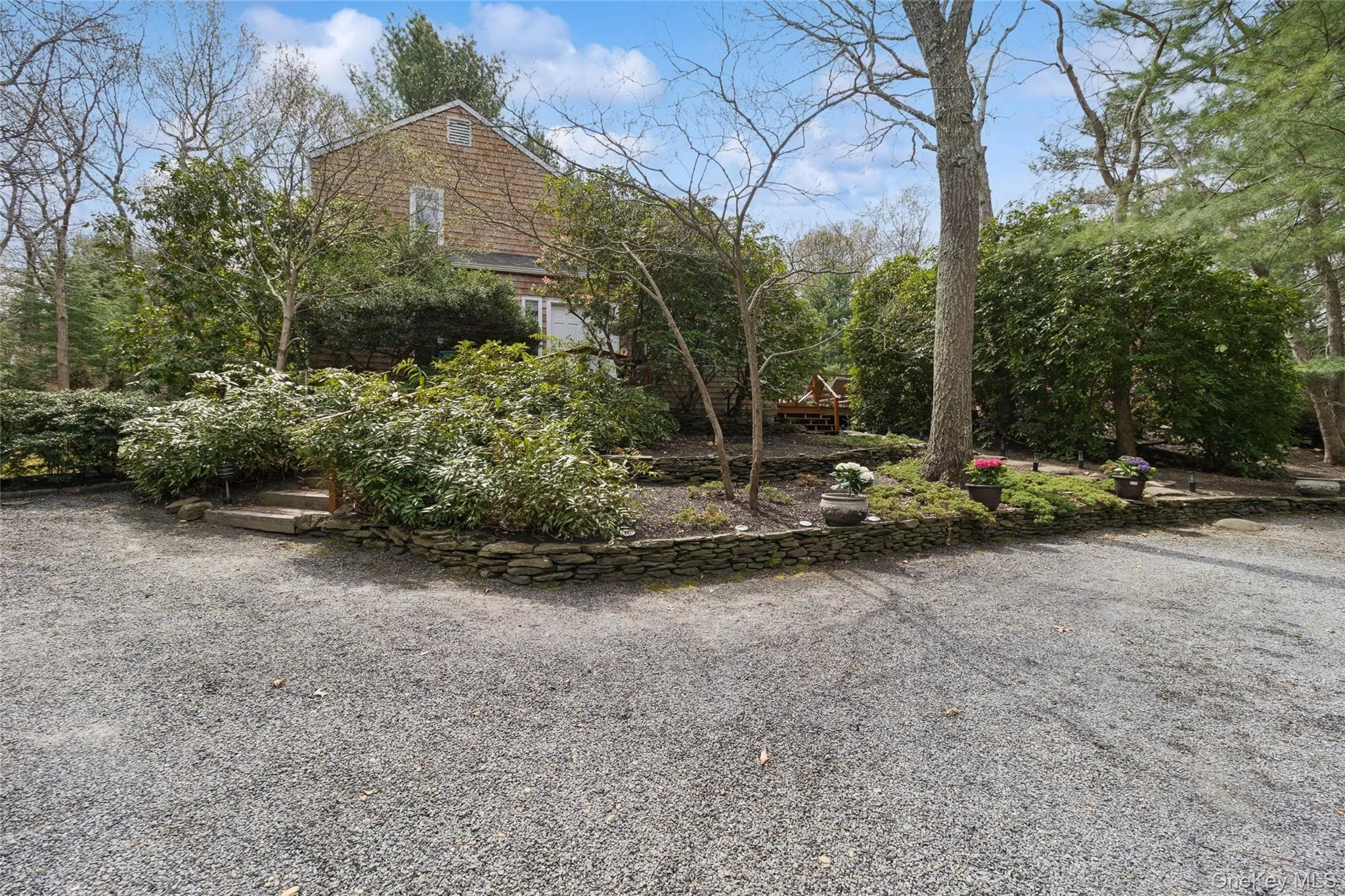 27 Ely Brook Road, East Hampton, New York 11937