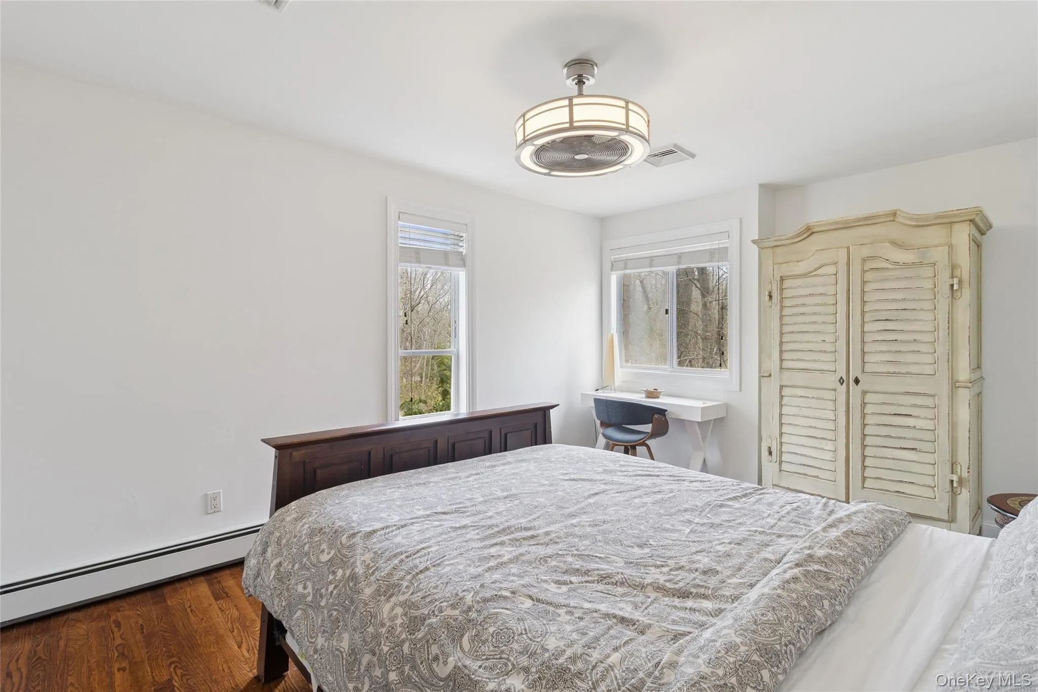 27 Ely Brook Road, East Hampton, New York 11937