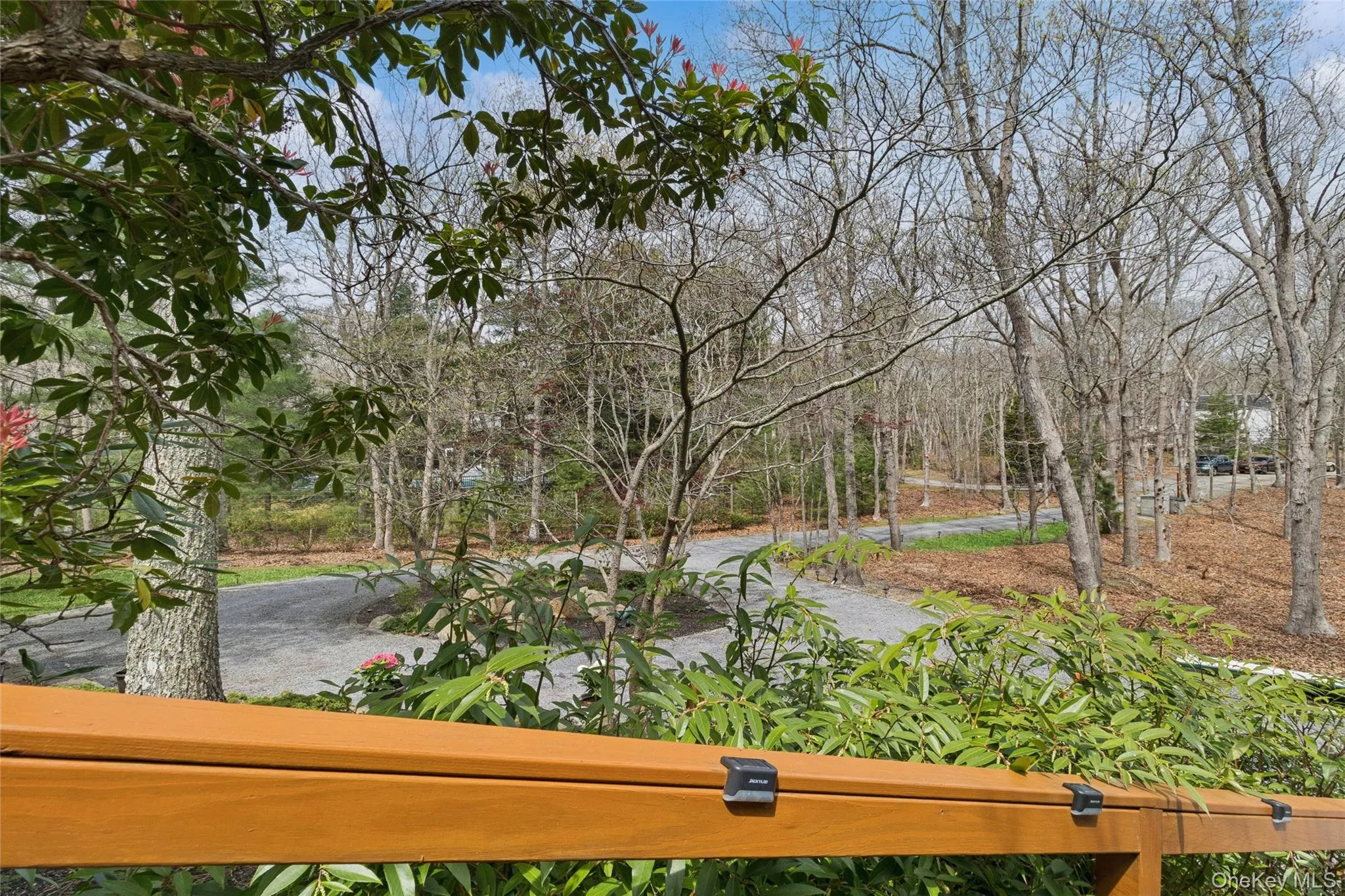 27 Ely Brook Road, East Hampton, New York 11937