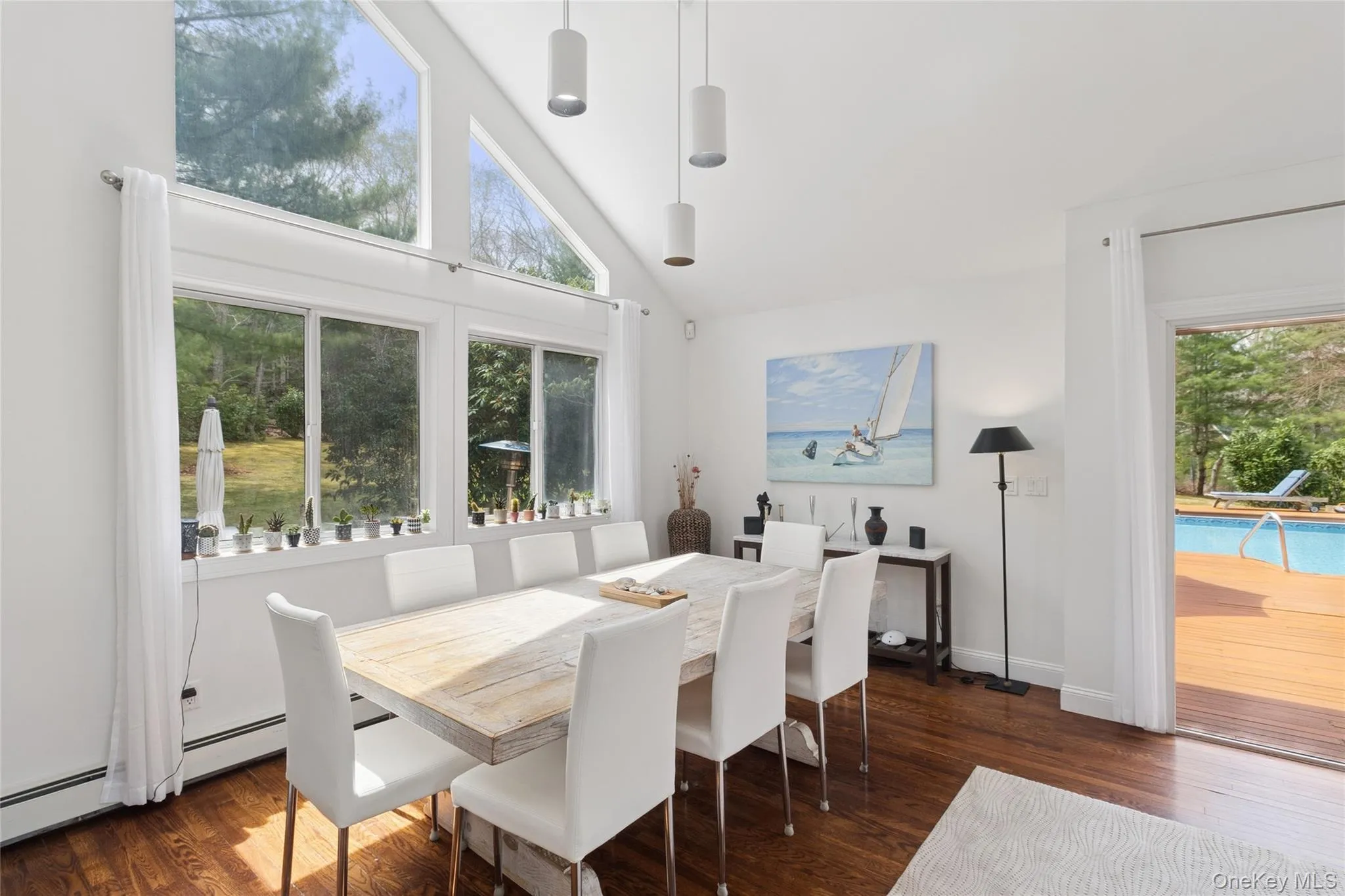 27 Ely Brook Road, East Hampton, New York 11937