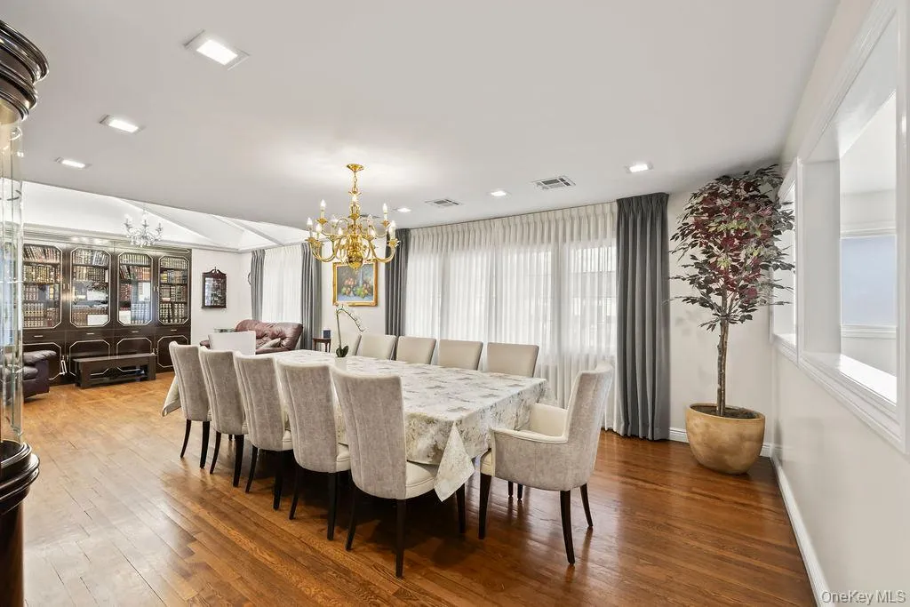 11 Wilsher Drive, Ramapo, NY, 5 Bedrooms Bedrooms, 10 Rooms Rooms,5 BathroomsBathrooms,Residential Sale,For Rent,Wilsher,0,985174 11 Wilsher Drive, Ramapo, NY, 5 Bedrooms Bedrooms, 10 Rooms Rooms,5 BathroomsBathrooms,Residential Sale,For Rent,Wilsher,0,985174