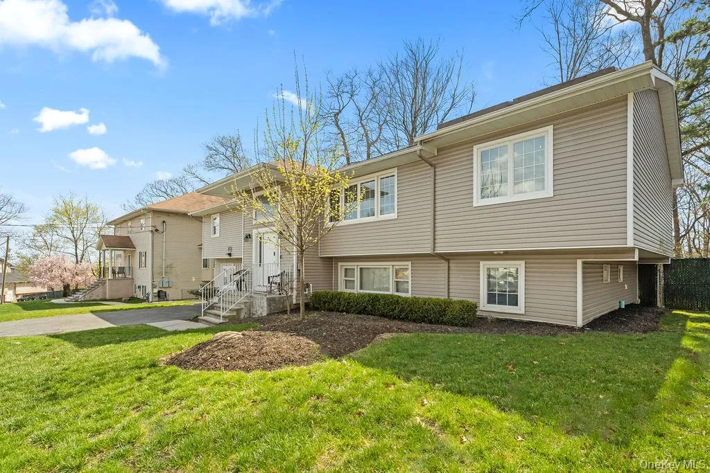 11 Wilsher Drive, Ramapo, NY, 5 Bedrooms Bedrooms, 10 Rooms Rooms,5 BathroomsBathrooms,Residential Sale,For Rent,Wilsher,0,985174 11 Wilsher Drive, Ramapo, NY, 5 Bedrooms Bedrooms, 10 Rooms Rooms,5 BathroomsBathrooms,Residential Sale,For Rent,Wilsher,0,985174